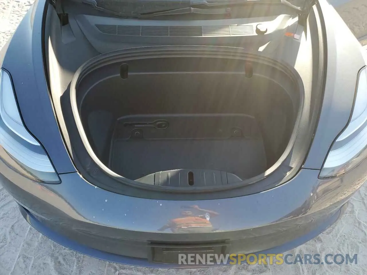 11 Photograph of a damaged car 5YJ3E1EB8LF510374 TESLA MODEL 3 2020
