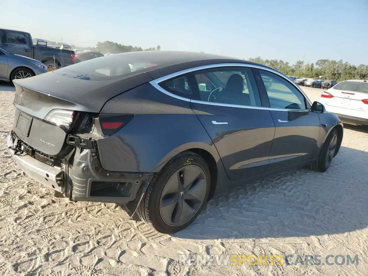 3 Photograph of a damaged car 5YJ3E1EB8LF510374 TESLA MODEL 3 2020