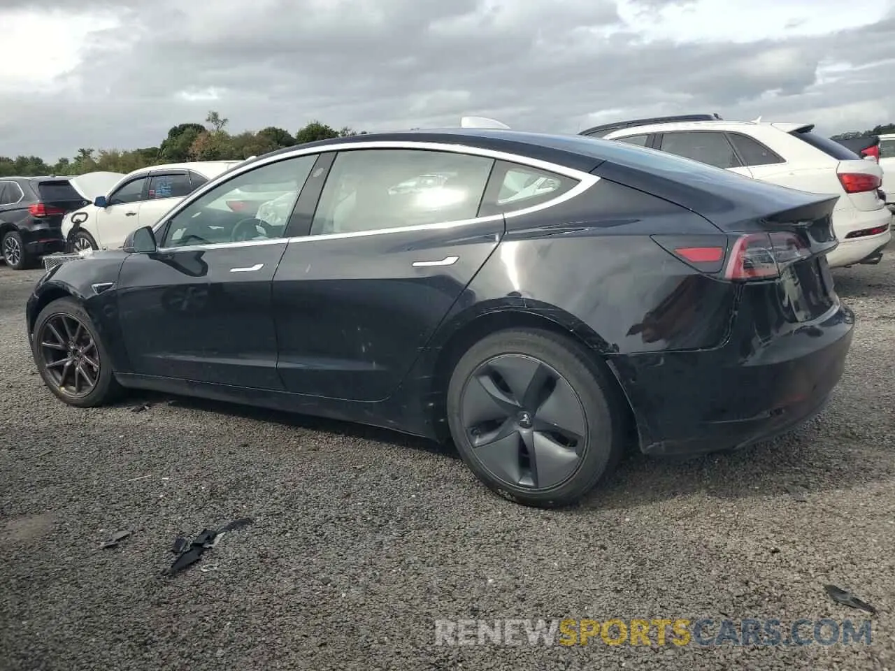 2 Photograph of a damaged car 5YJ3E1EB8LF599475 TESLA MODEL 3 2020