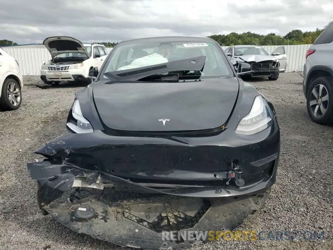 5 Photograph of a damaged car 5YJ3E1EB8LF599475 TESLA MODEL 3 2020