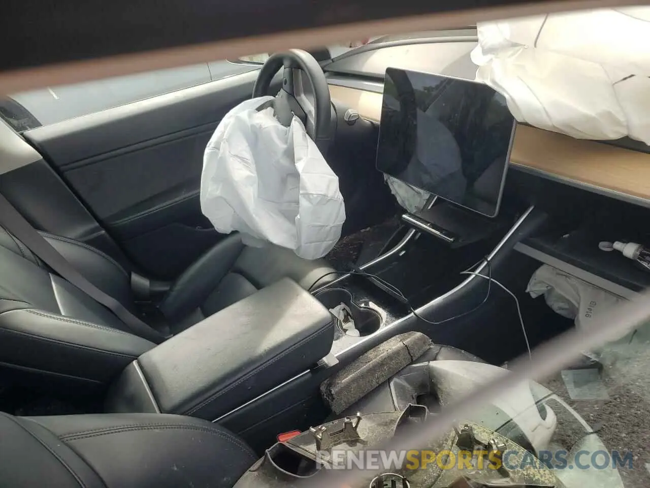 8 Photograph of a damaged car 5YJ3E1EB8LF599475 TESLA MODEL 3 2020