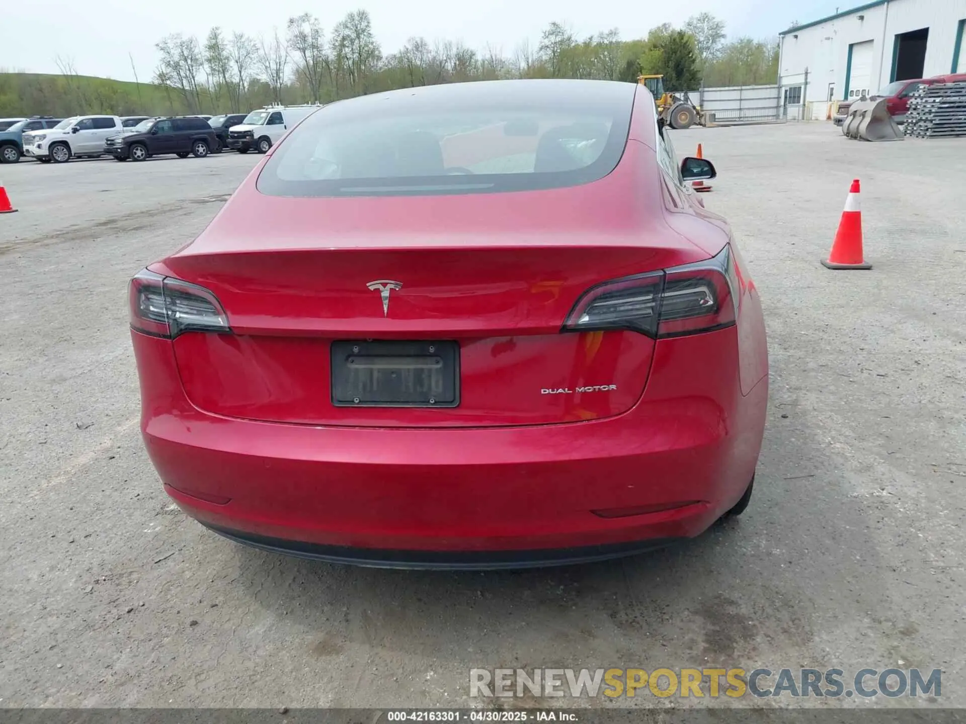 17 Photograph of a damaged car 5YJ3E1EB8LF600267 TESLA MODEL 3 2020