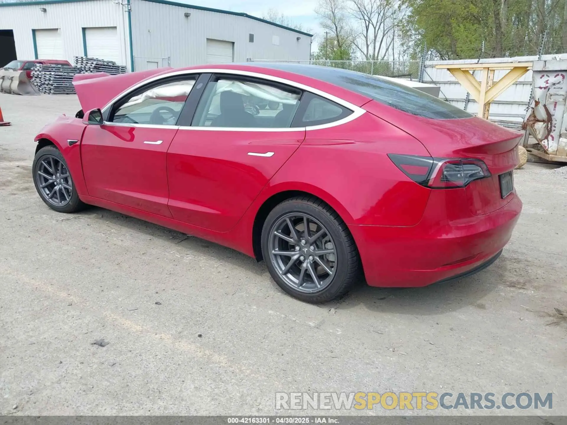 3 Photograph of a damaged car 5YJ3E1EB8LF600267 TESLA MODEL 3 2020