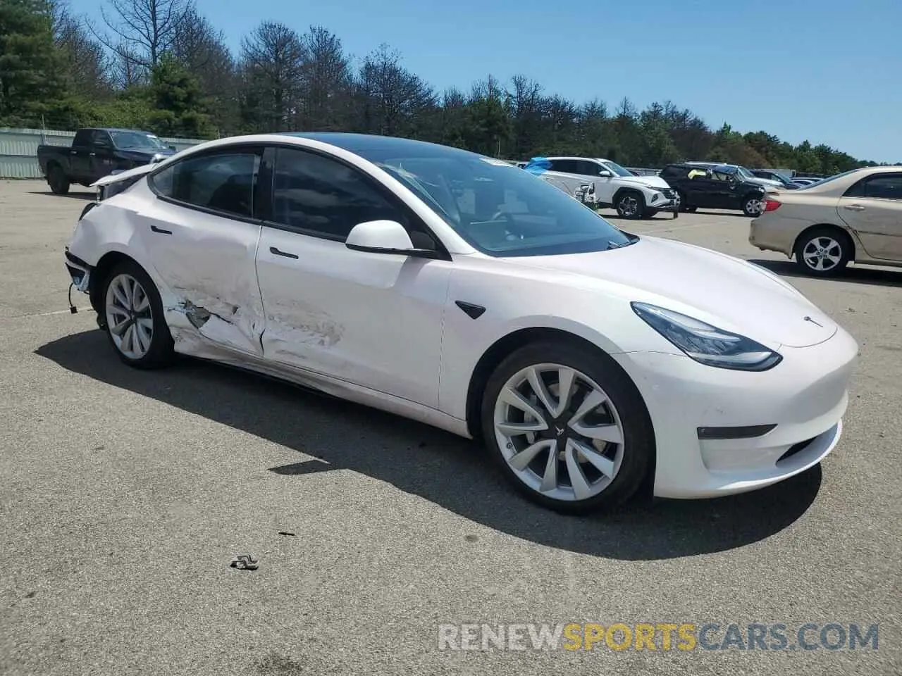 4 Photograph of a damaged car 5YJ3E1EB8LF628389 TESLA MODEL 3 2020