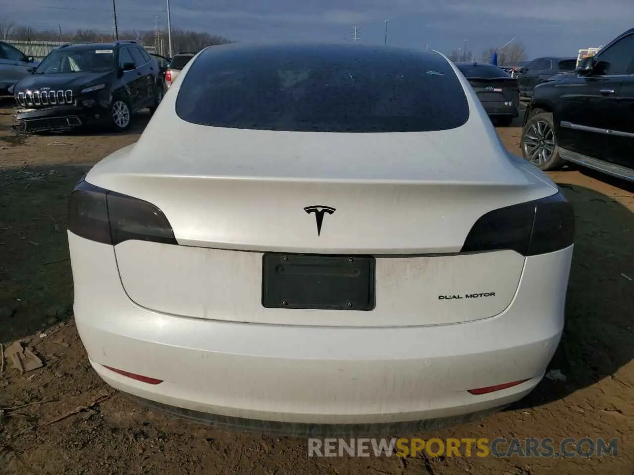 6 Photograph of a damaged car 5YJ3E1EB8LF640168 TESLA MODEL 3 2020