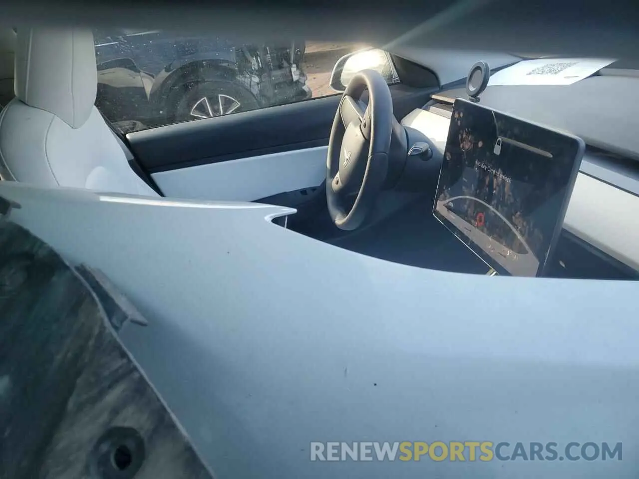 9 Photograph of a damaged car 5YJ3E1EB8LF640168 TESLA MODEL 3 2020