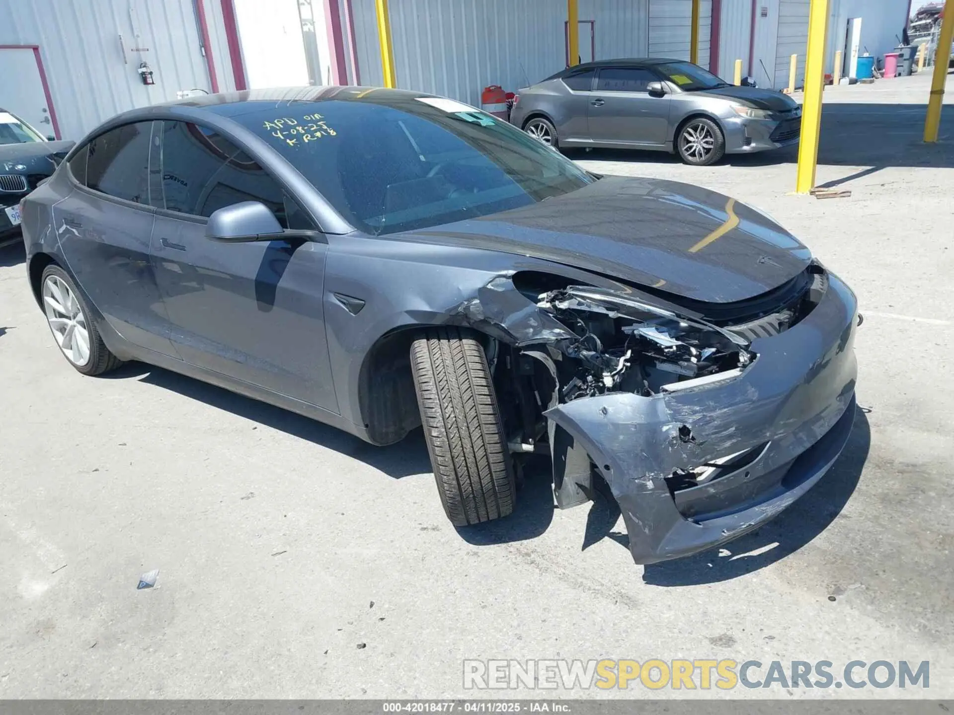 1 Photograph of a damaged car 5YJ3E1EB8LF646424 TESLA MODEL 3 2020