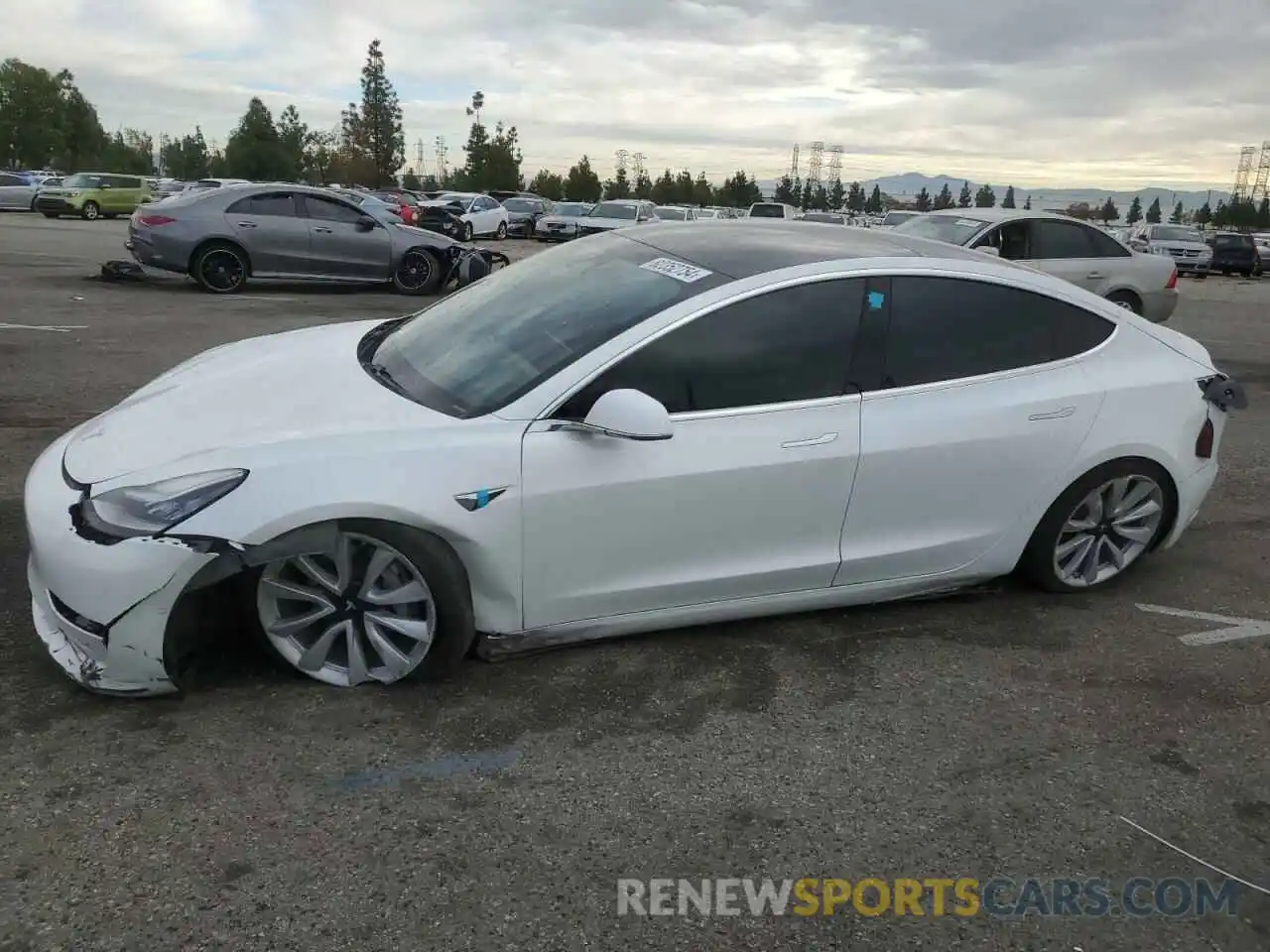 1 Photograph of a damaged car 5YJ3E1EB8LF650540 TESLA MODEL 3 2020