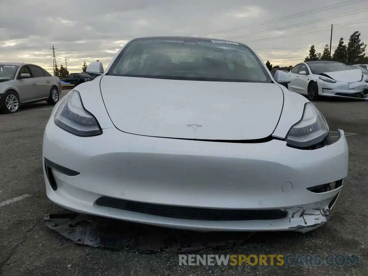 5 Photograph of a damaged car 5YJ3E1EB8LF650540 TESLA MODEL 3 2020