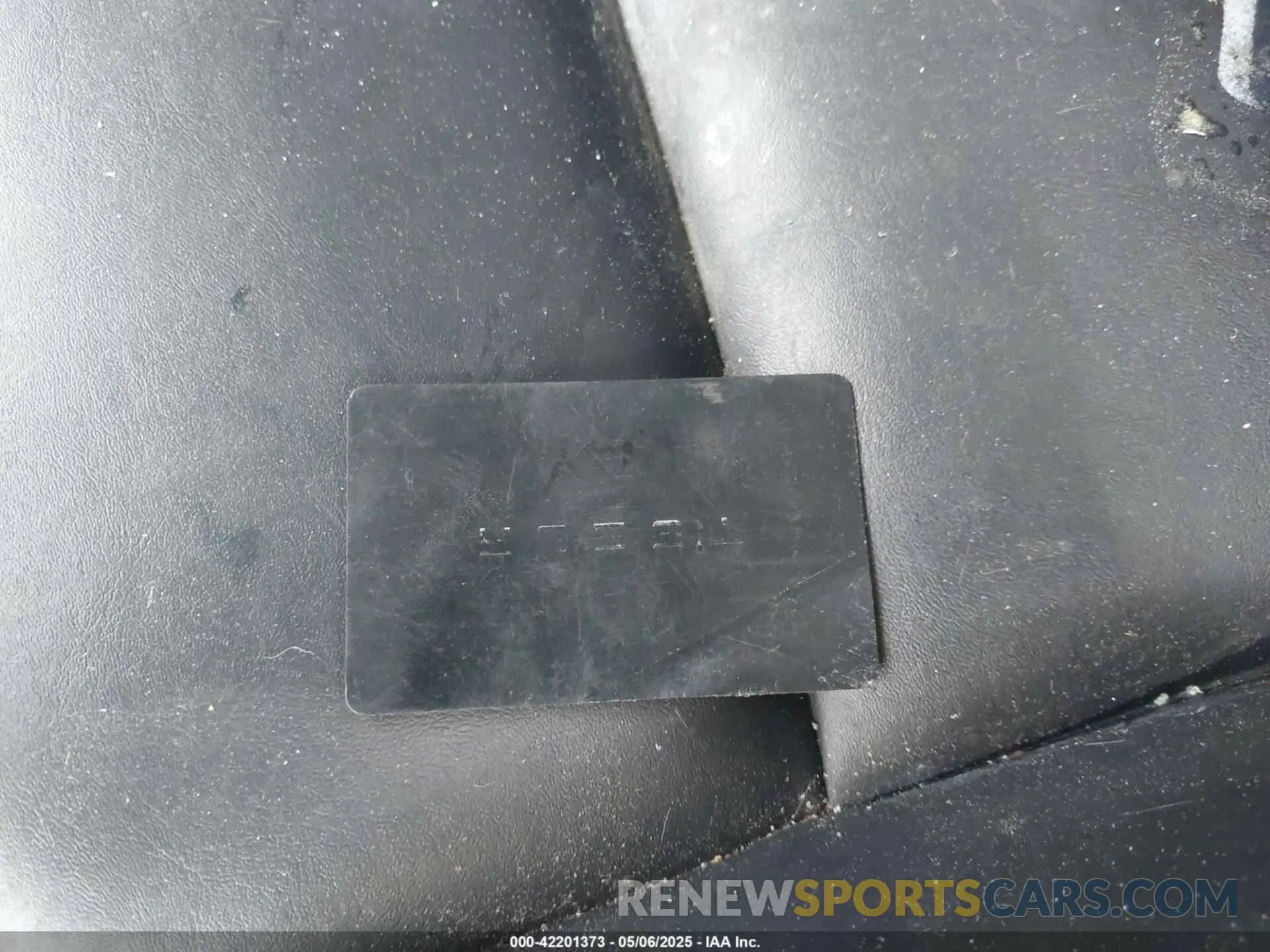 11 Photograph of a damaged car 5YJ3E1EB8LF667404 TESLA MODEL 3 2020
