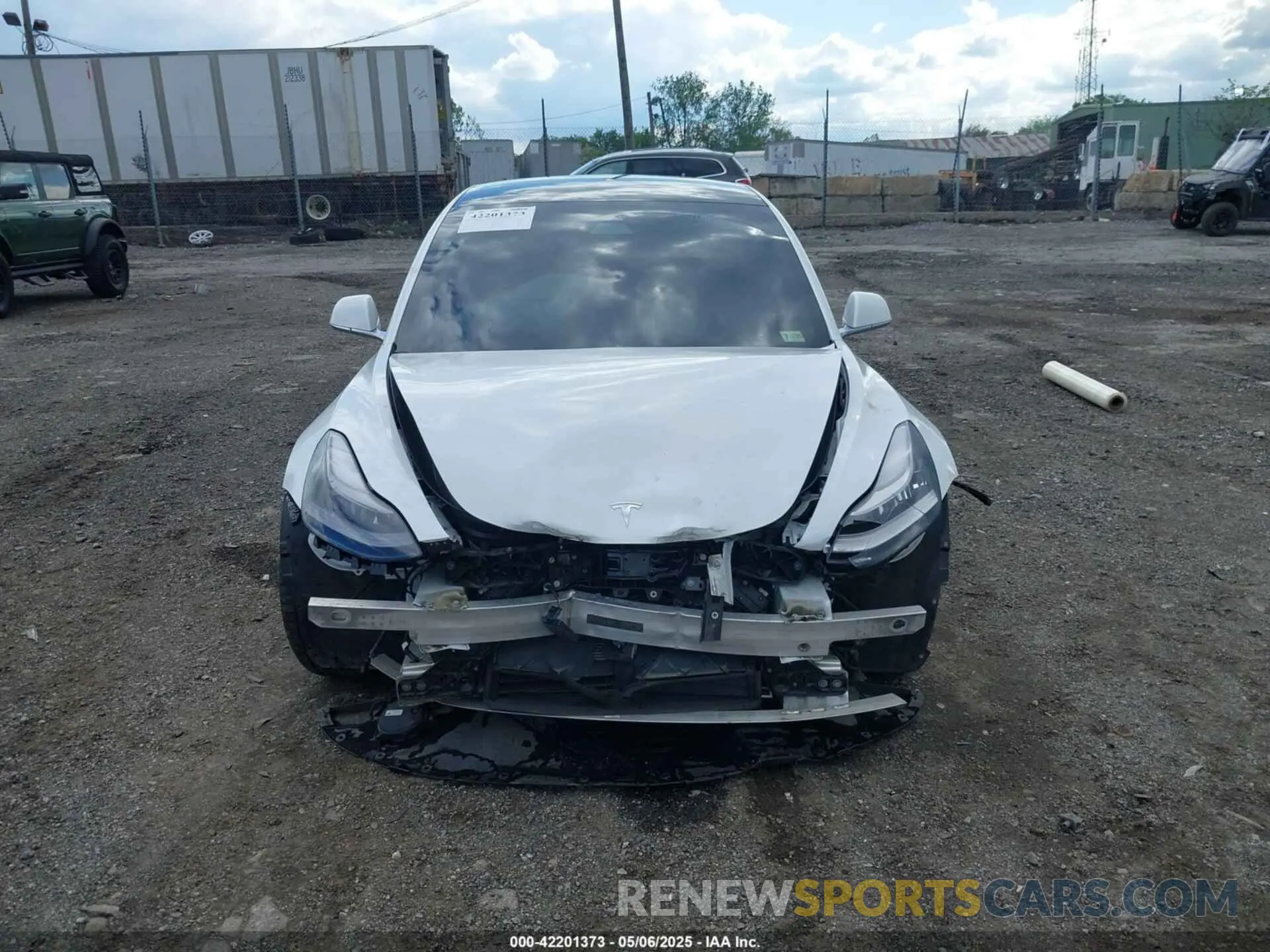 6 Photograph of a damaged car 5YJ3E1EB8LF667404 TESLA MODEL 3 2020