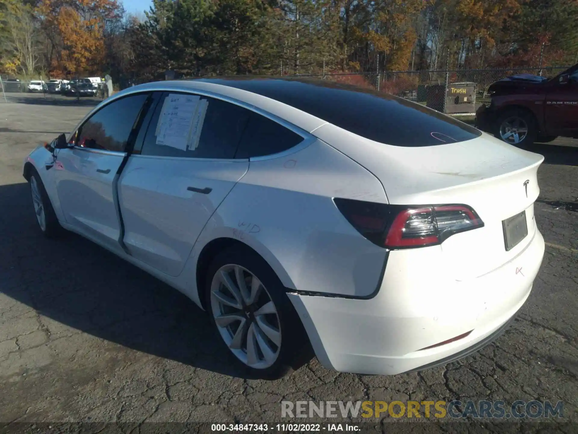 3 Photograph of a damaged car 5YJ3E1EB8LF667418 TESLA MODEL 3 2020