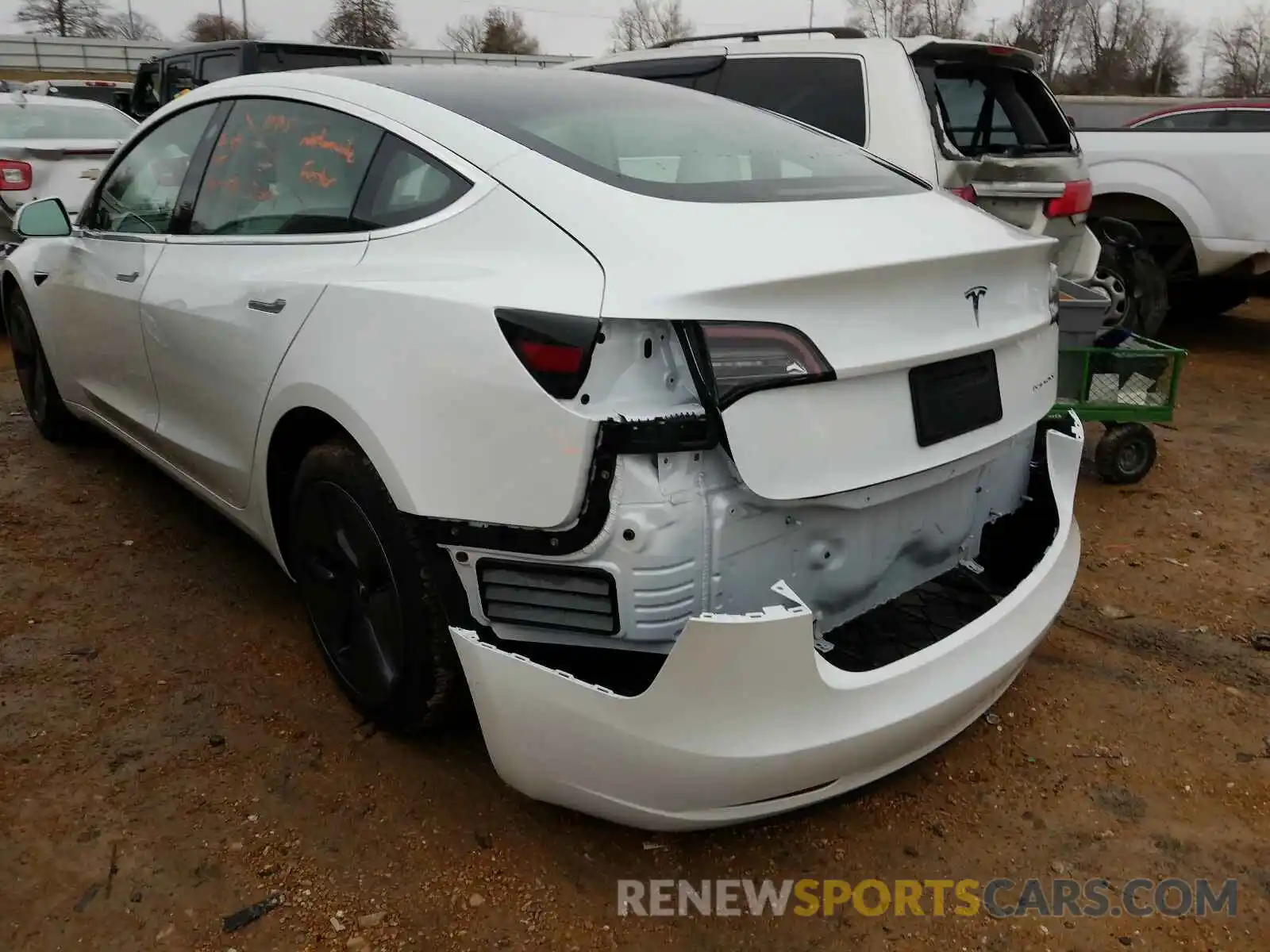 3 Photograph of a damaged car 5YJ3E1EB8LF744742 TESLA MODEL 3 2020