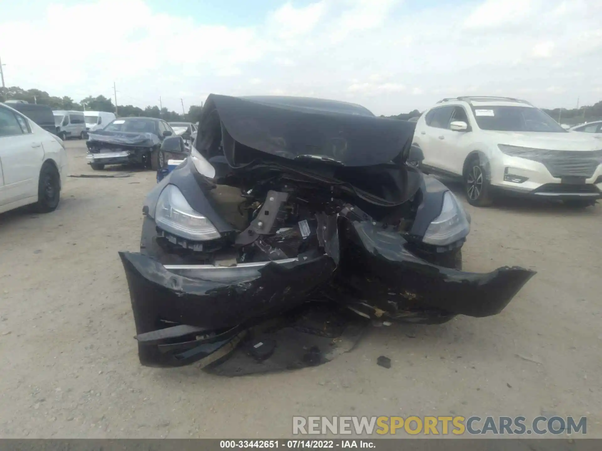 6 Photograph of a damaged car 5YJ3E1EB8LF790233 TESLA MODEL 3 2020