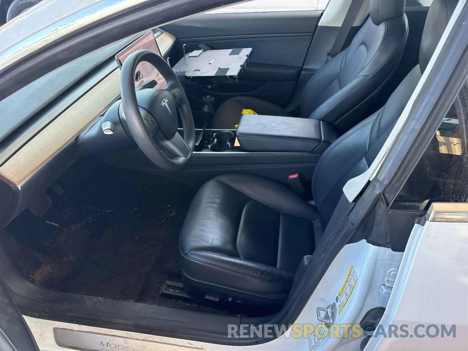 14 Photograph of a damaged car 5YJ3E1EB8LF795044 TESLA MODEL 3 2020