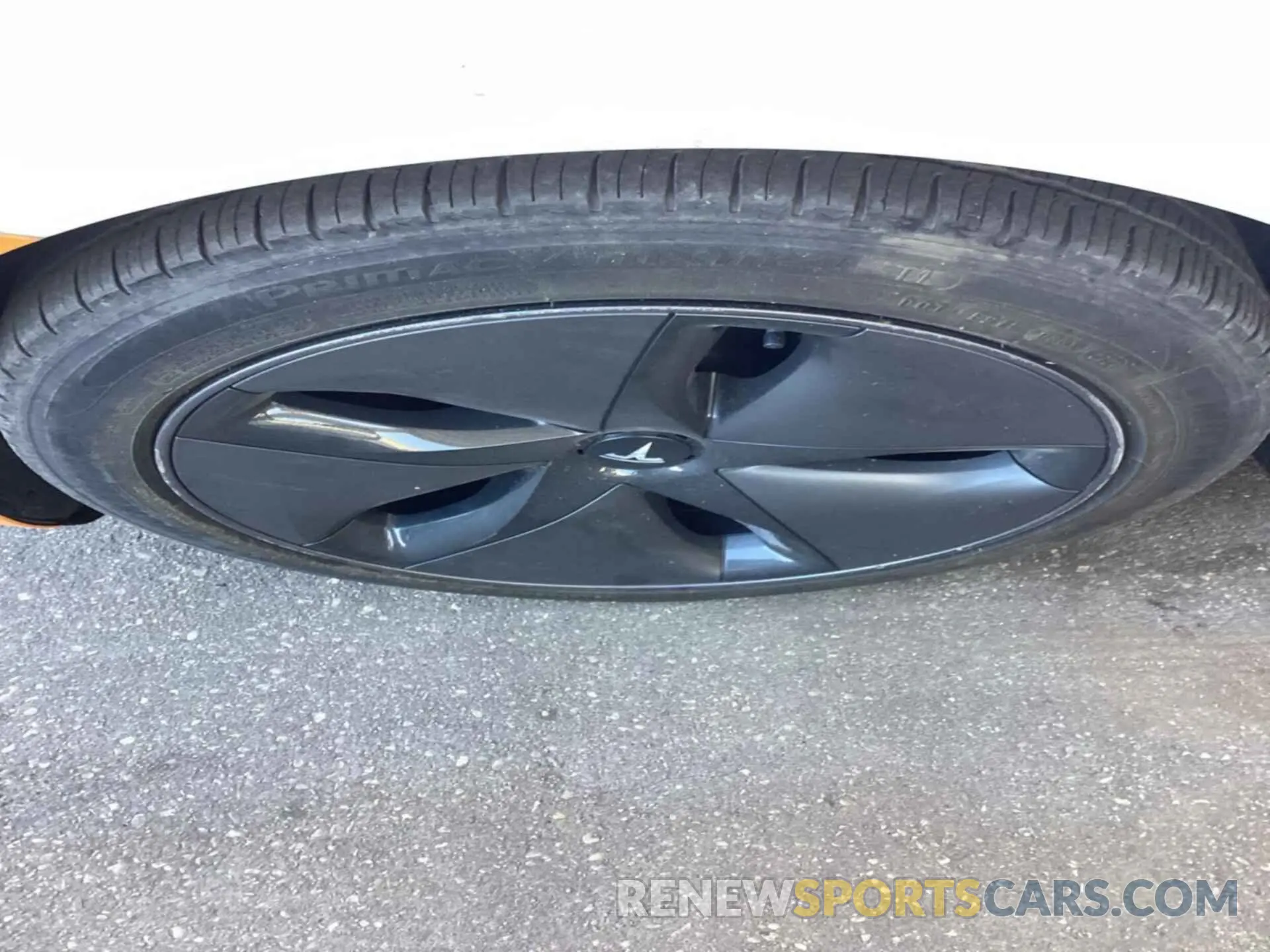 6 Photograph of a damaged car 5YJ3E1EB8LF795044 TESLA MODEL 3 2020