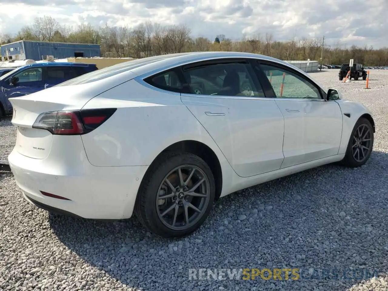 3 Photograph of a damaged car 5YJ3E1EB8LF795075 TESLA MODEL 3 2020