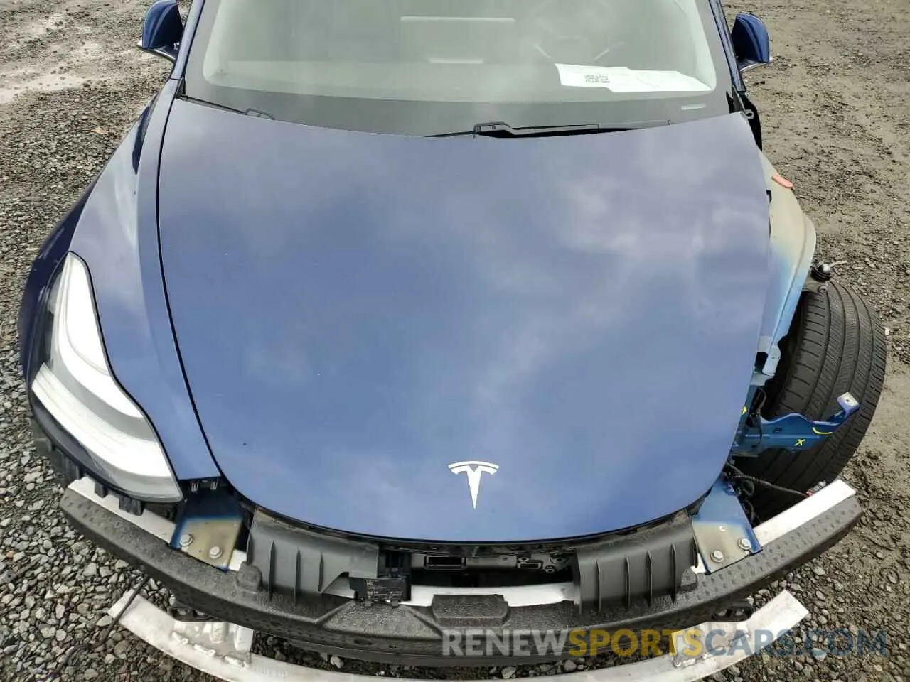 11 Photograph of a damaged car 5YJ3E1EB8LF800601 TESLA MODEL 3 2020