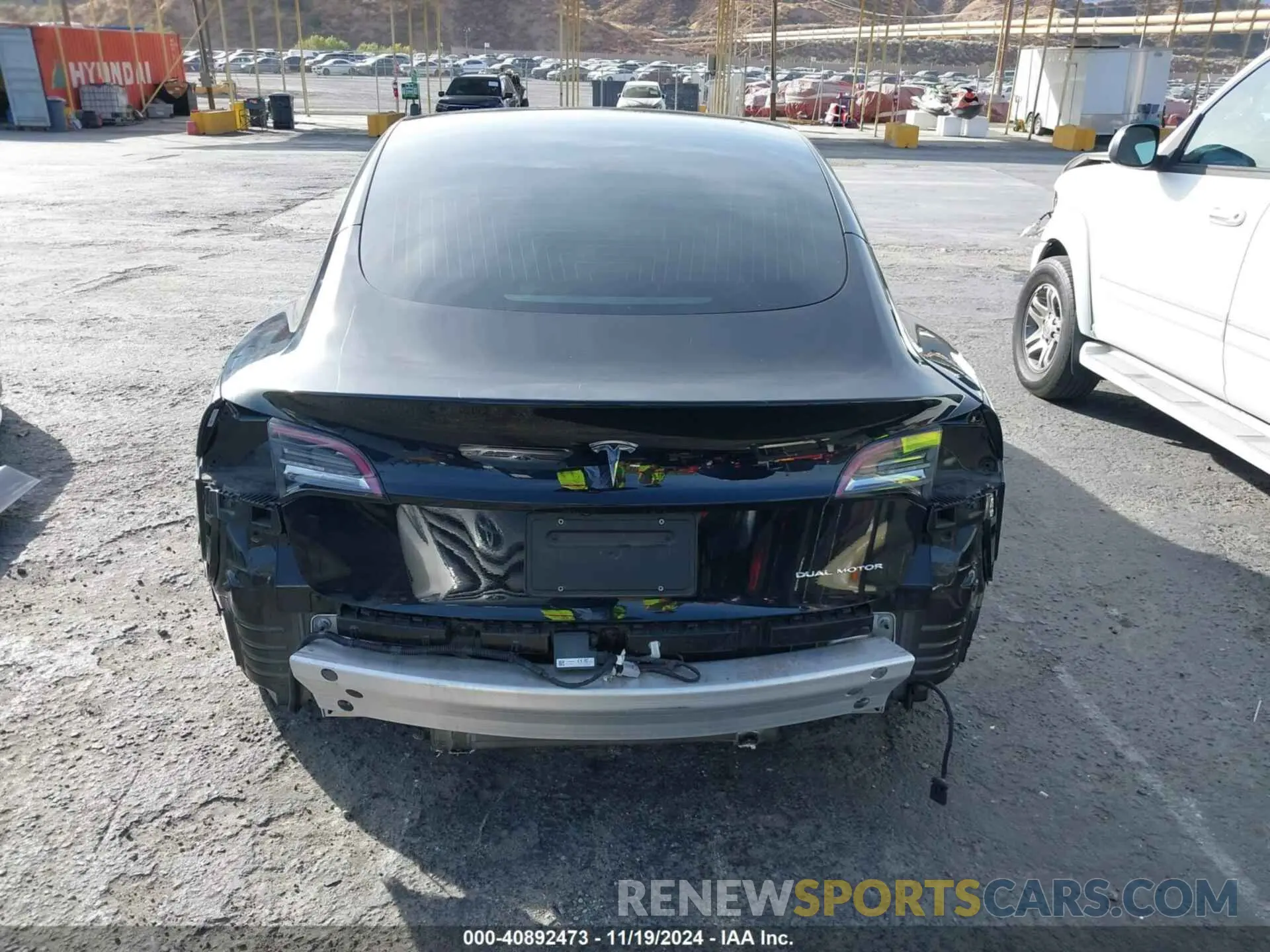 17 Photograph of a damaged car 5YJ3E1EB9LF600049 TESLA MODEL 3 2020