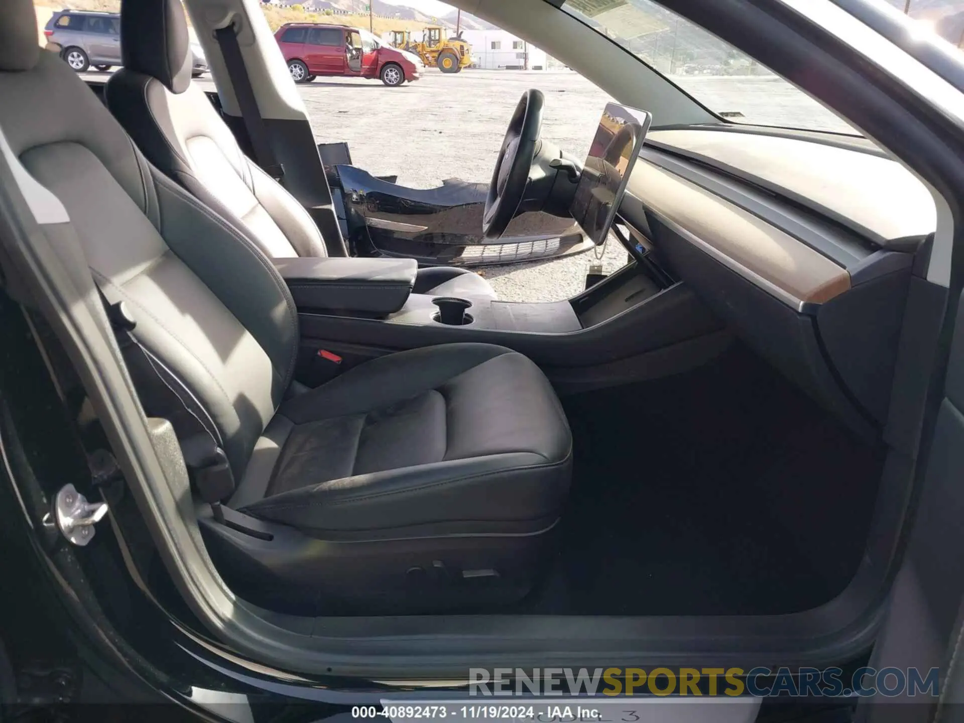 5 Photograph of a damaged car 5YJ3E1EB9LF600049 TESLA MODEL 3 2020