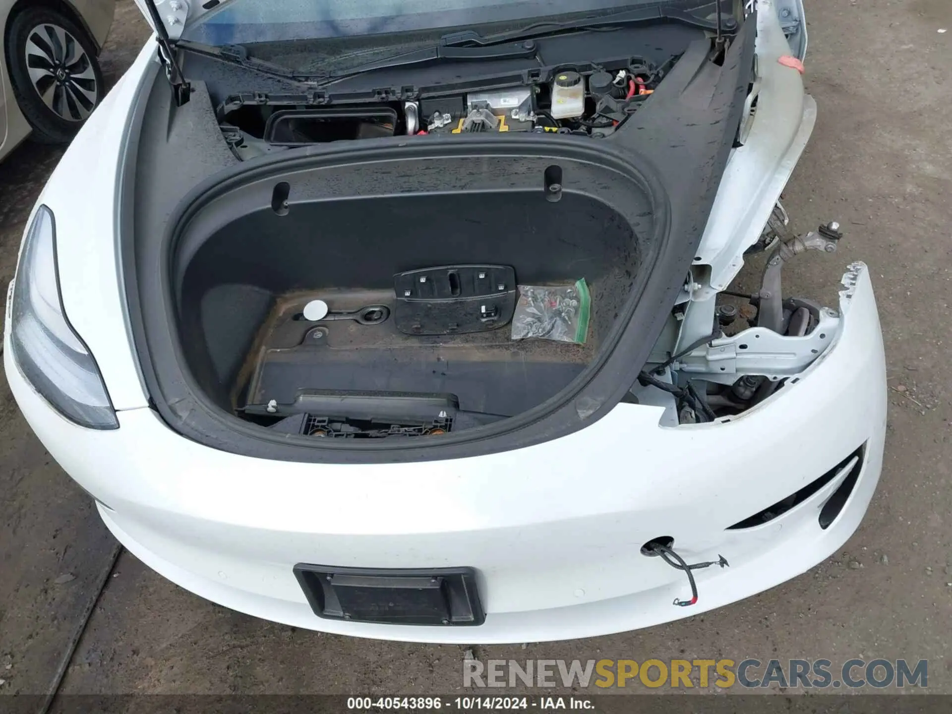10 Photograph of a damaged car 5YJ3E1EB9LF621015 TESLA MODEL 3 2020