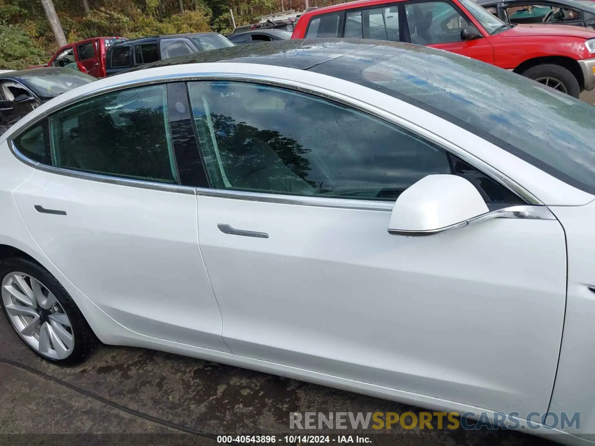 14 Photograph of a damaged car 5YJ3E1EB9LF621015 TESLA MODEL 3 2020