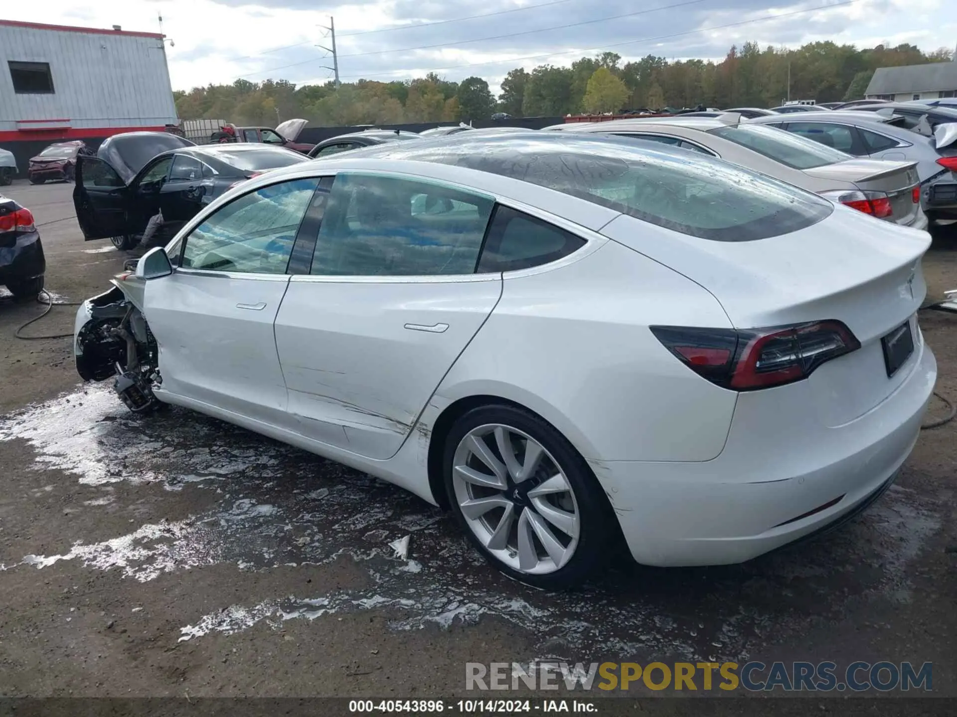 3 Photograph of a damaged car 5YJ3E1EB9LF621015 TESLA MODEL 3 2020