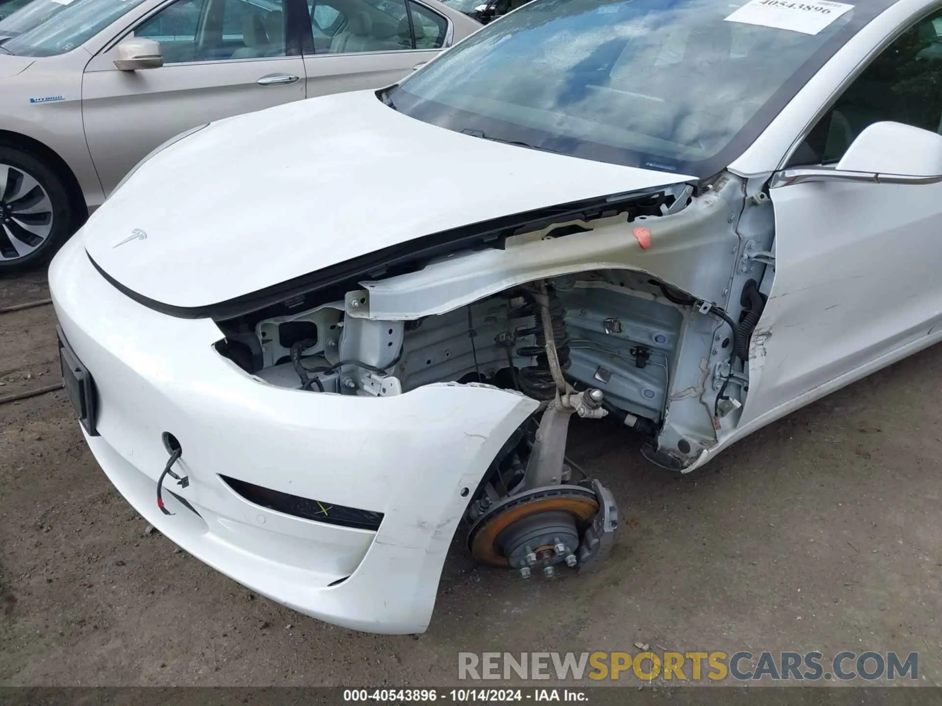 6 Photograph of a damaged car 5YJ3E1EB9LF621015 TESLA MODEL 3 2020