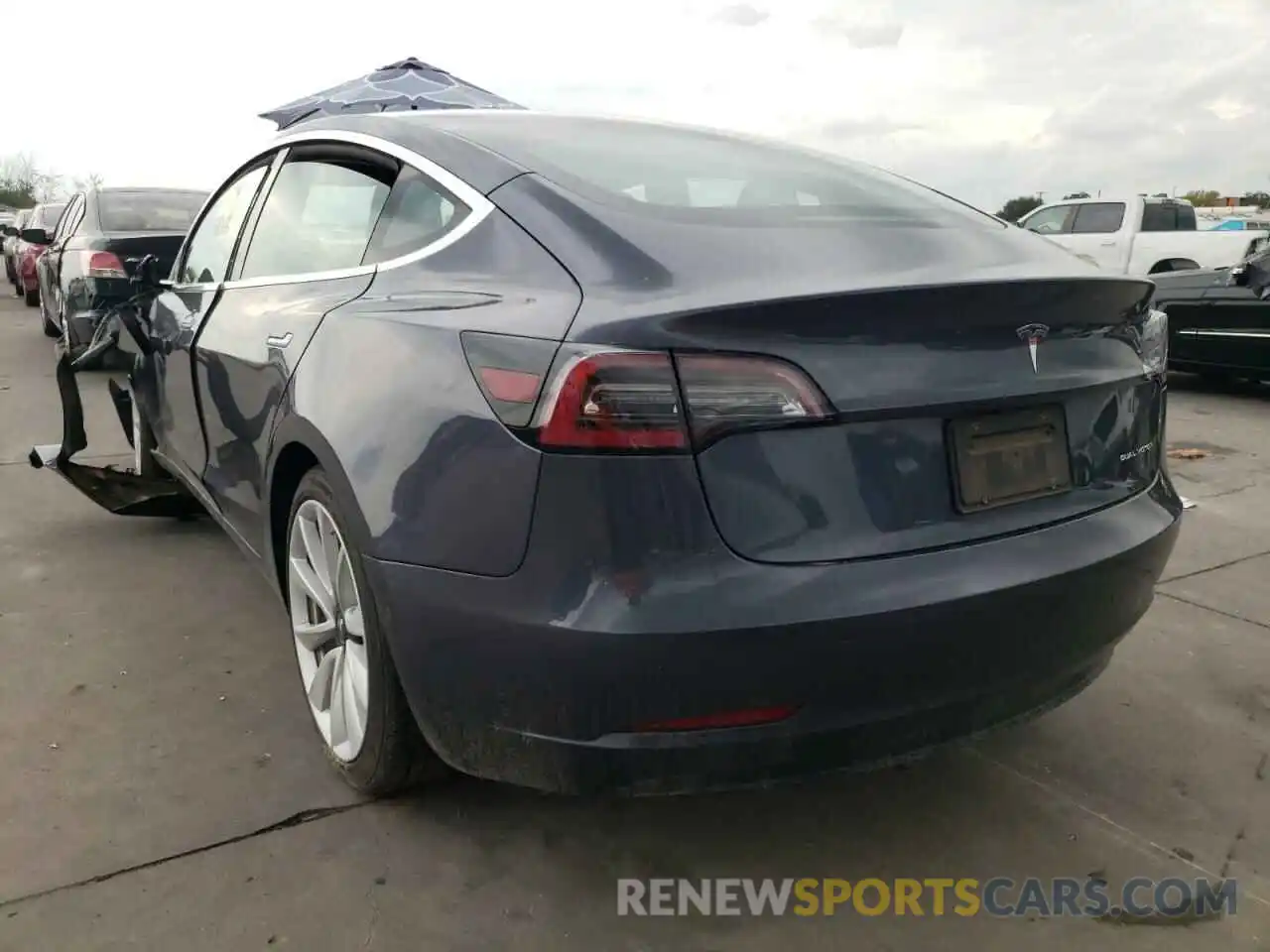 3 Photograph of a damaged car 5YJ3E1EB9LF628241 TESLA MODEL 3 2020