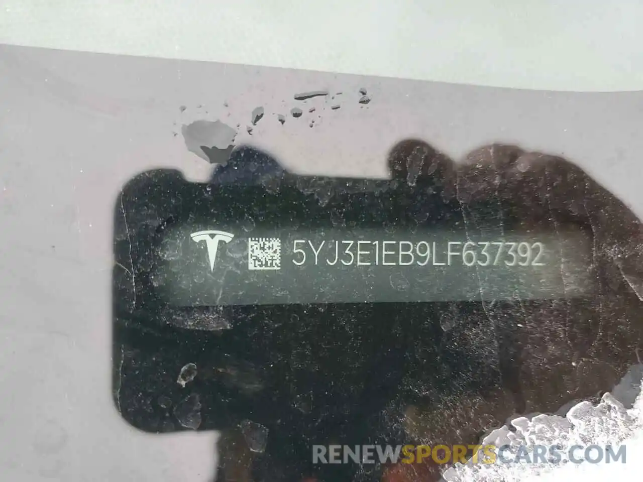 12 Photograph of a damaged car 5YJ3E1EB9LF637392 TESLA MODEL 3 2020