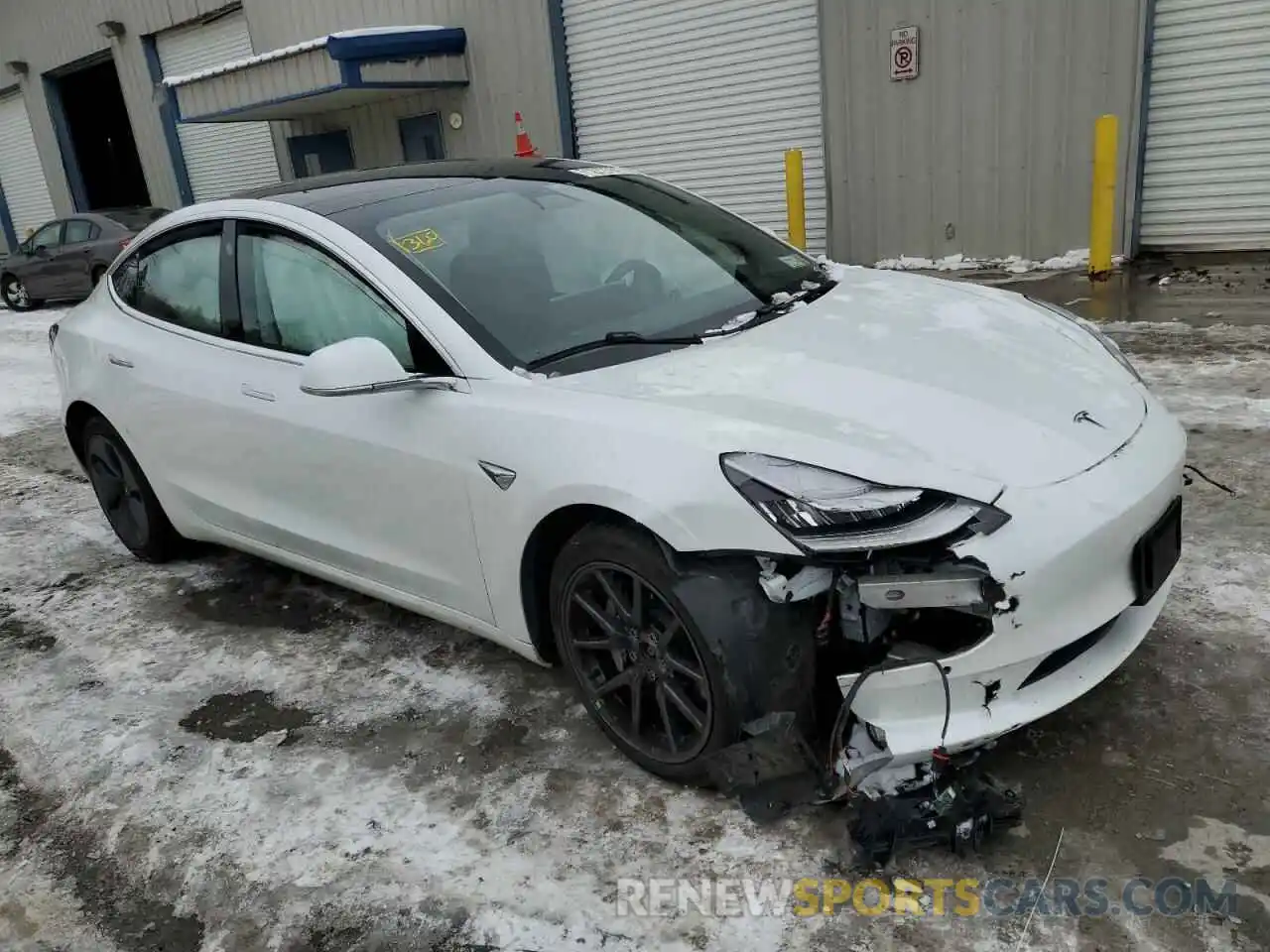 4 Photograph of a damaged car 5YJ3E1EB9LF637392 TESLA MODEL 3 2020