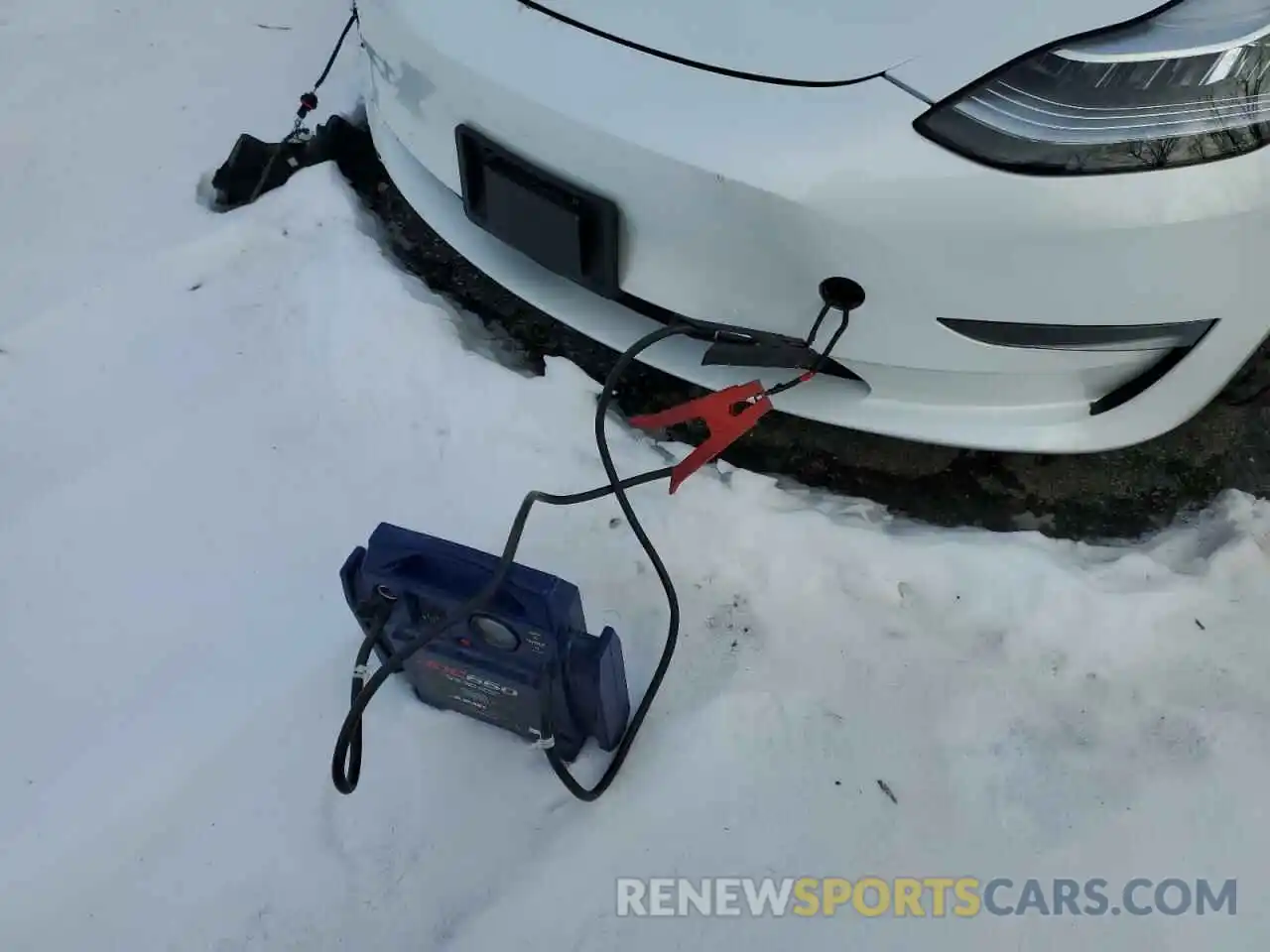 8 Photograph of a damaged car 5YJ3E1EB9LF637392 TESLA MODEL 3 2020