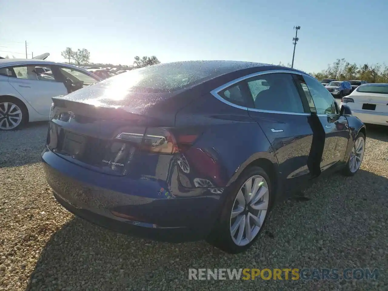 4 Photograph of a damaged car 5YJ3E1EB9LF638378 TESLA MODEL 3 2020