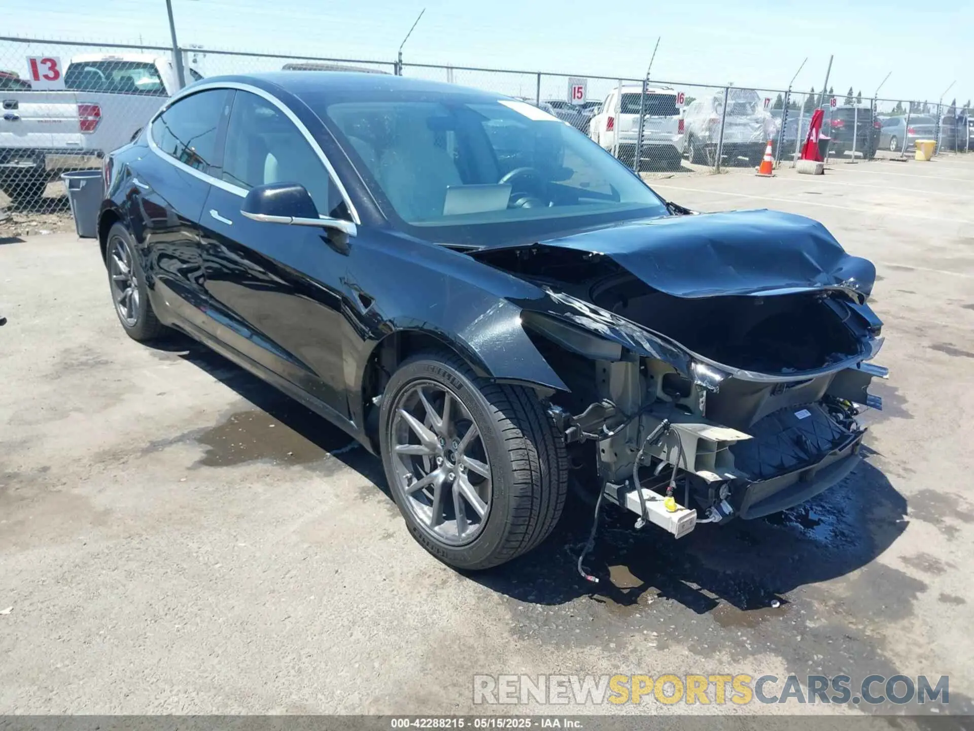 1 Photograph of a damaged car 5YJ3E1EB9LF638932 TESLA MODEL 3 2020