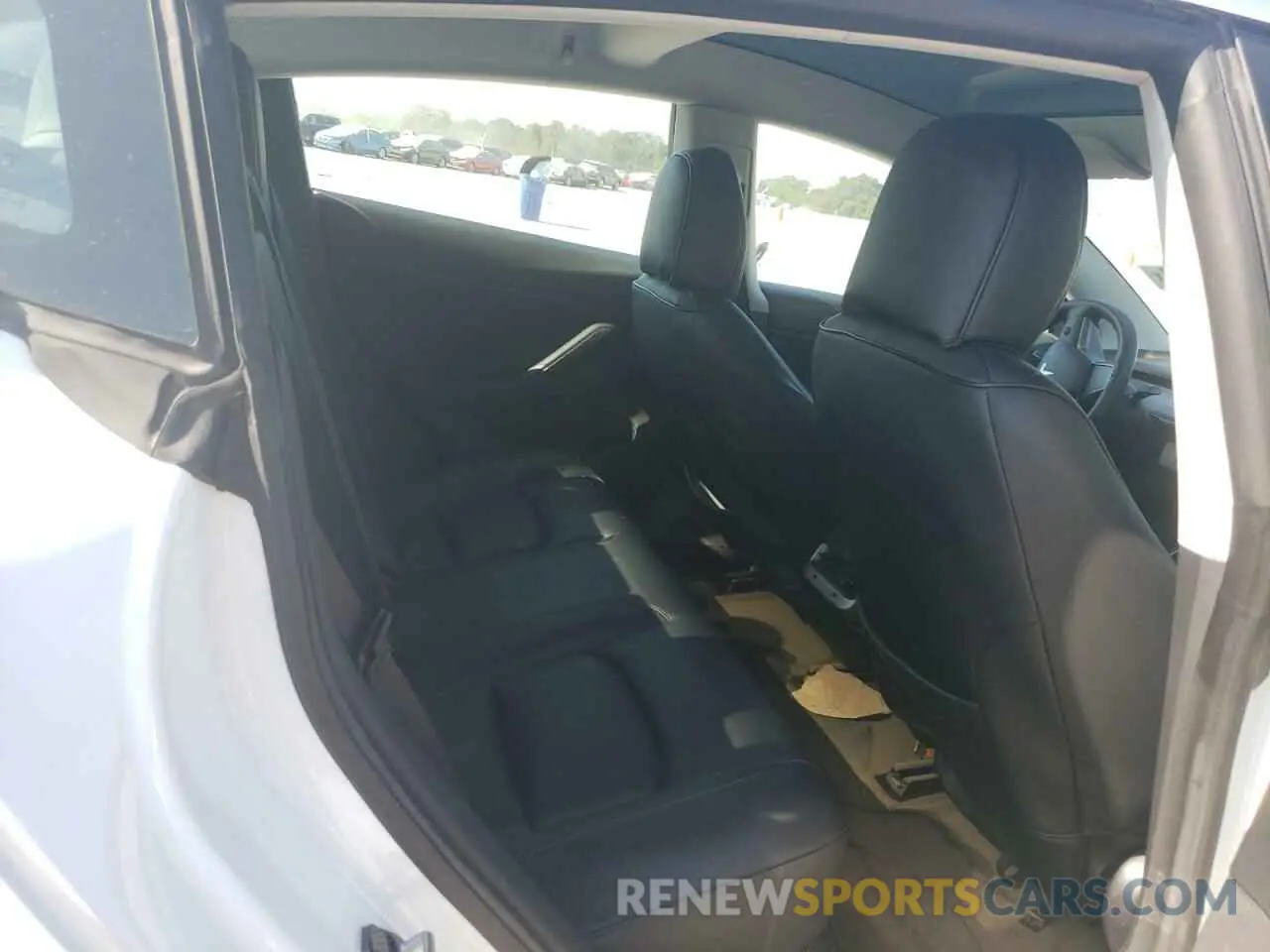 10 Photograph of a damaged car 5YJ3E1EB9LF665032 TESLA MODEL 3 2020