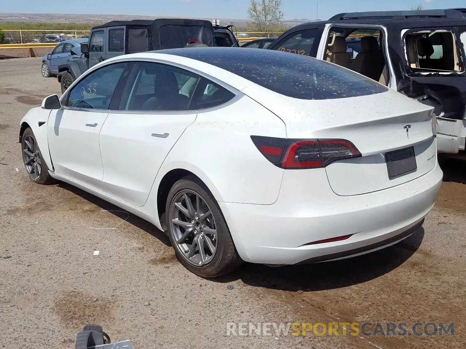 3 Photograph of a damaged car 5YJ3E1EB9LF665175 TESLA MODEL 3 2020