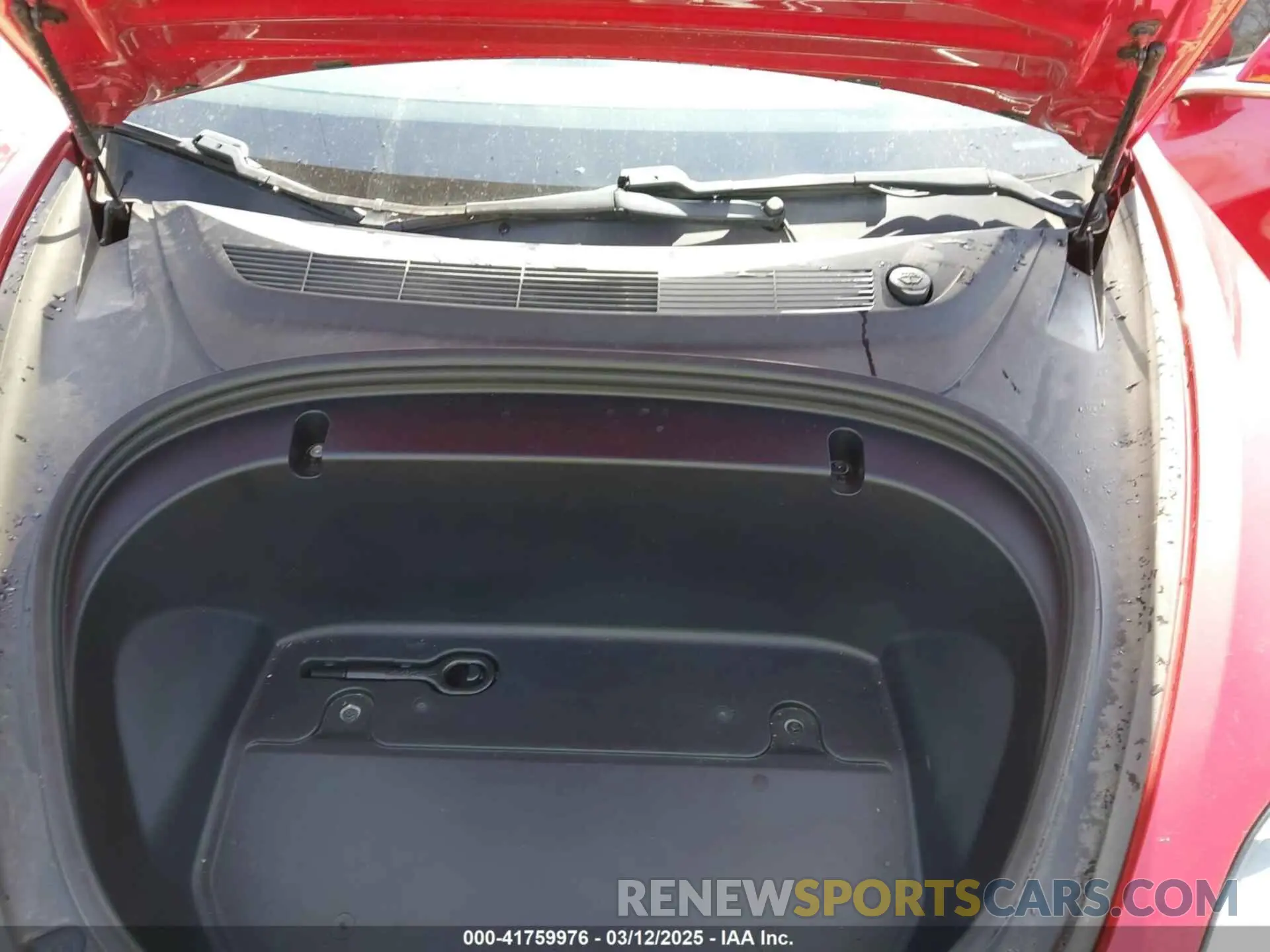10 Photograph of a damaged car 5YJ3E1EB9LF666066 TESLA MODEL 3 2020