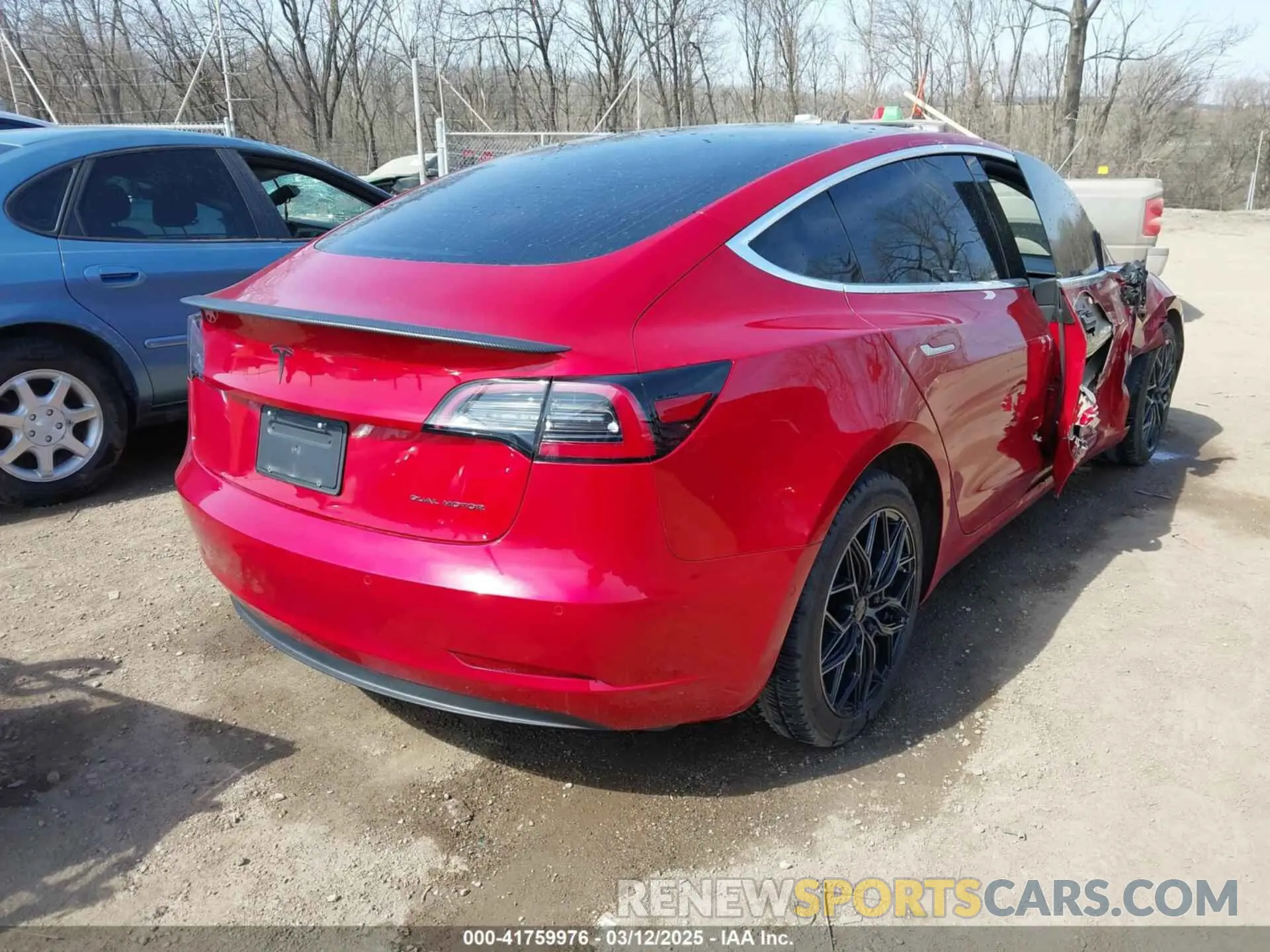 4 Photograph of a damaged car 5YJ3E1EB9LF666066 TESLA MODEL 3 2020