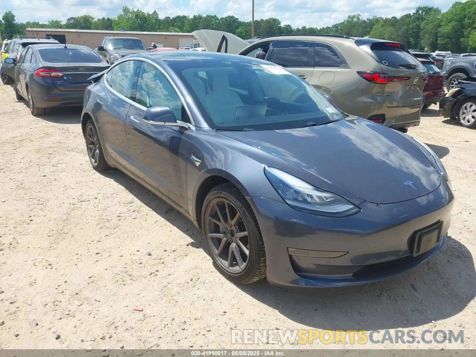 1 Photograph of a damaged car 5YJ3E1EB9LF667993 TESLA MODEL 3 2020