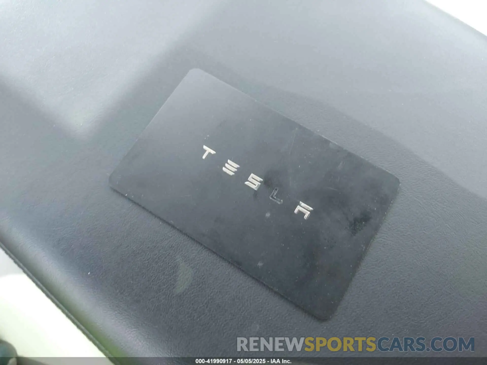 11 Photograph of a damaged car 5YJ3E1EB9LF667993 TESLA MODEL 3 2020