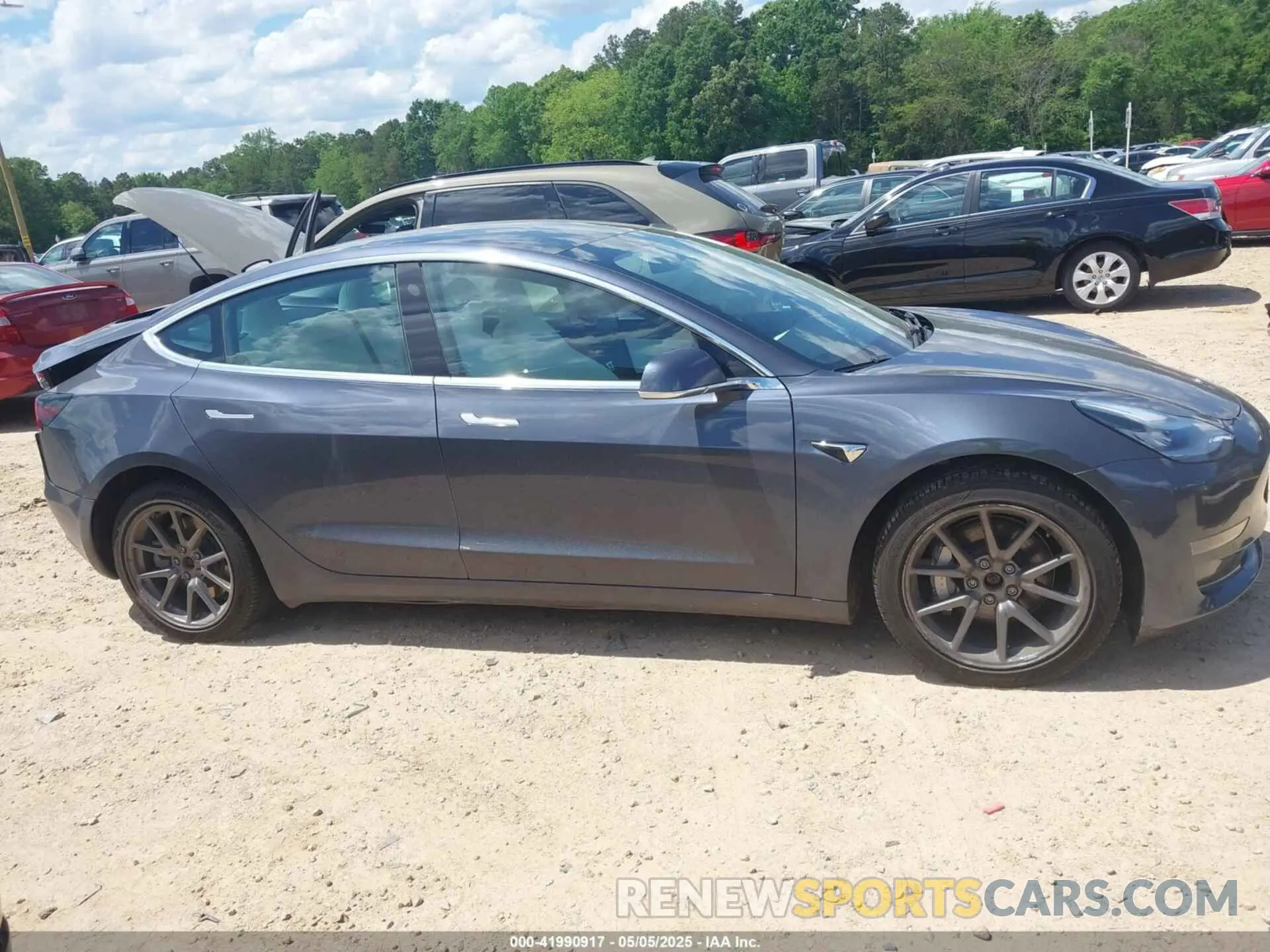 13 Photograph of a damaged car 5YJ3E1EB9LF667993 TESLA MODEL 3 2020