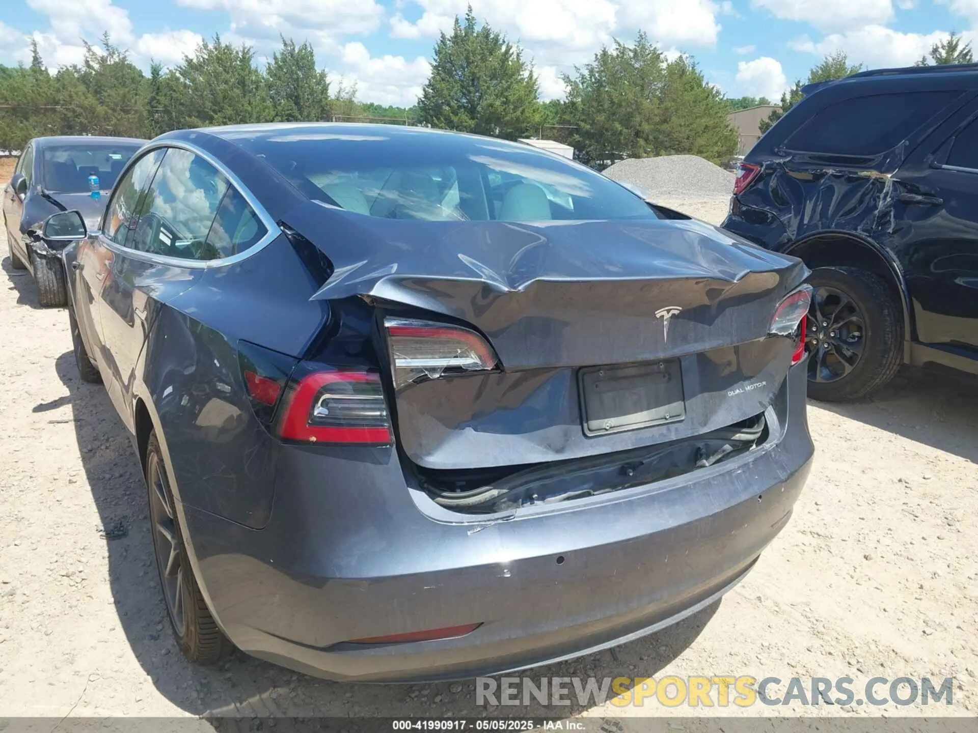 20 Photograph of a damaged car 5YJ3E1EB9LF667993 TESLA MODEL 3 2020