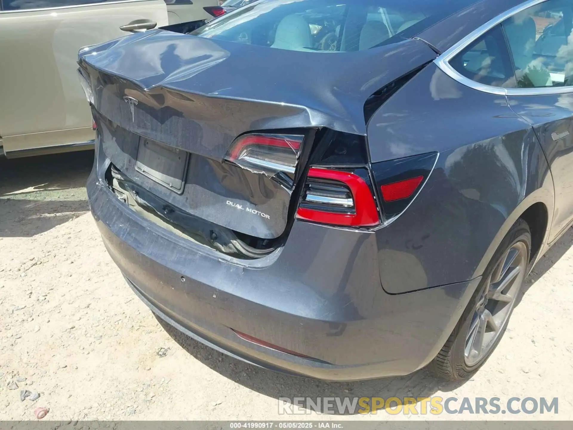 6 Photograph of a damaged car 5YJ3E1EB9LF667993 TESLA MODEL 3 2020