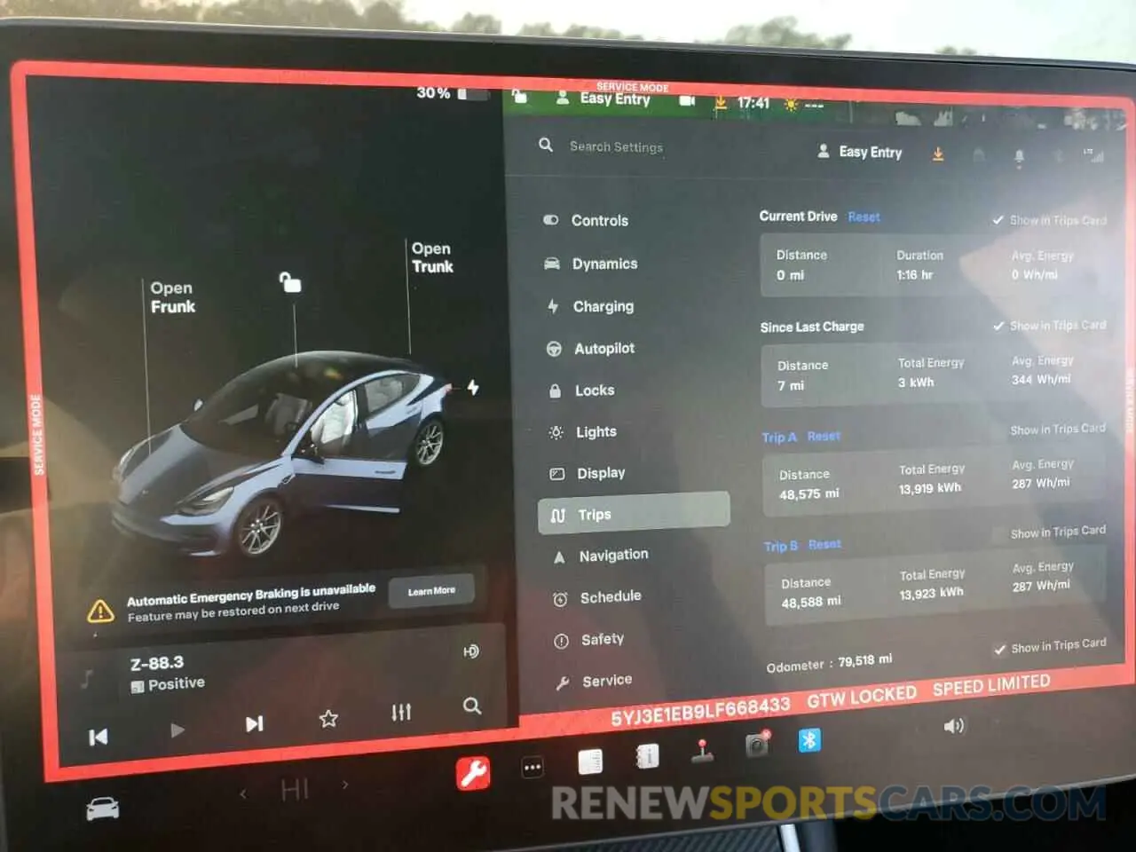 9 Photograph of a damaged car 5YJ3E1EB9LF668433 TESLA MODEL 3 2020