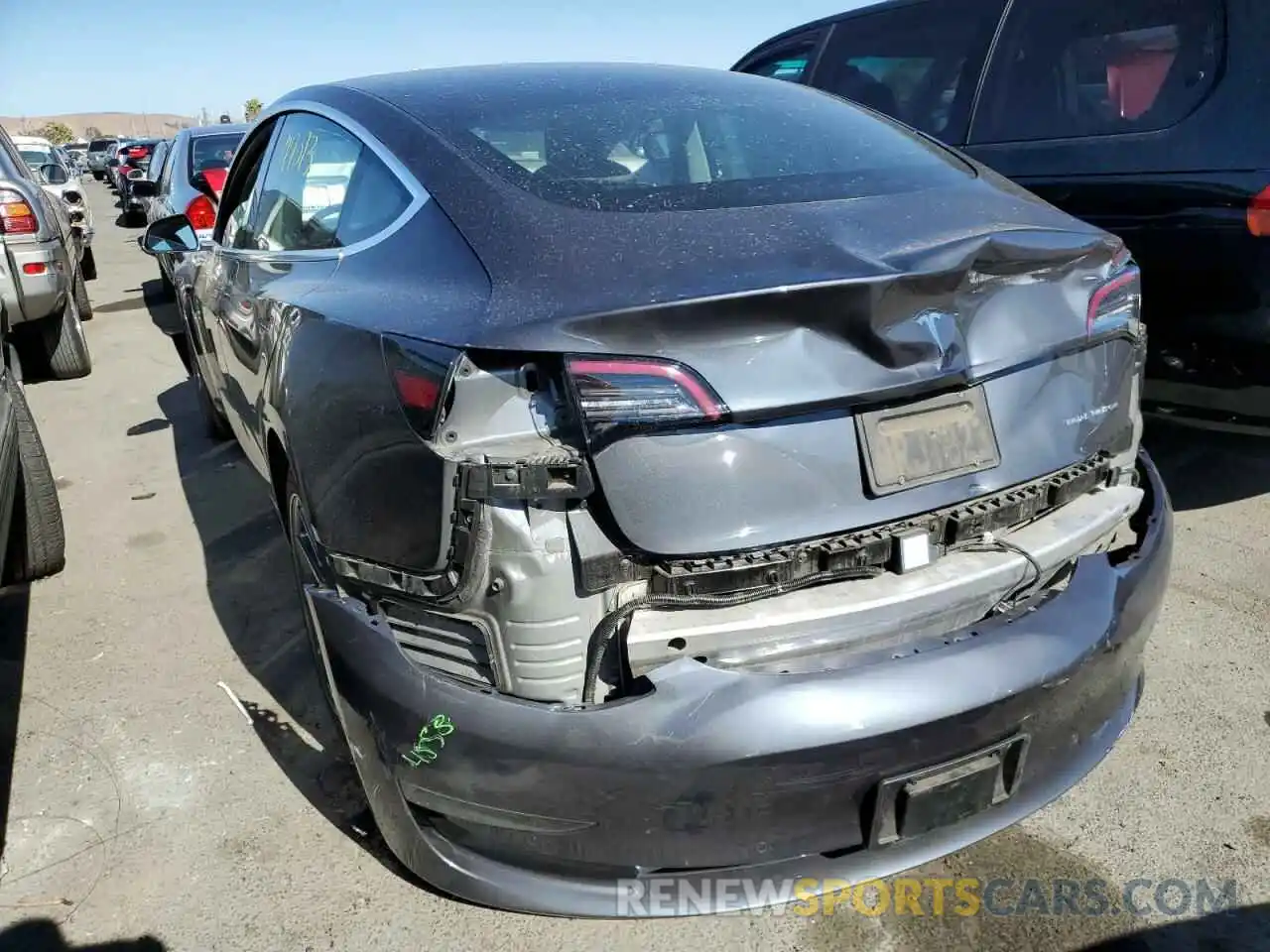 3 Photograph of a damaged car 5YJ3E1EB9LF735029 TESLA MODEL 3 2020