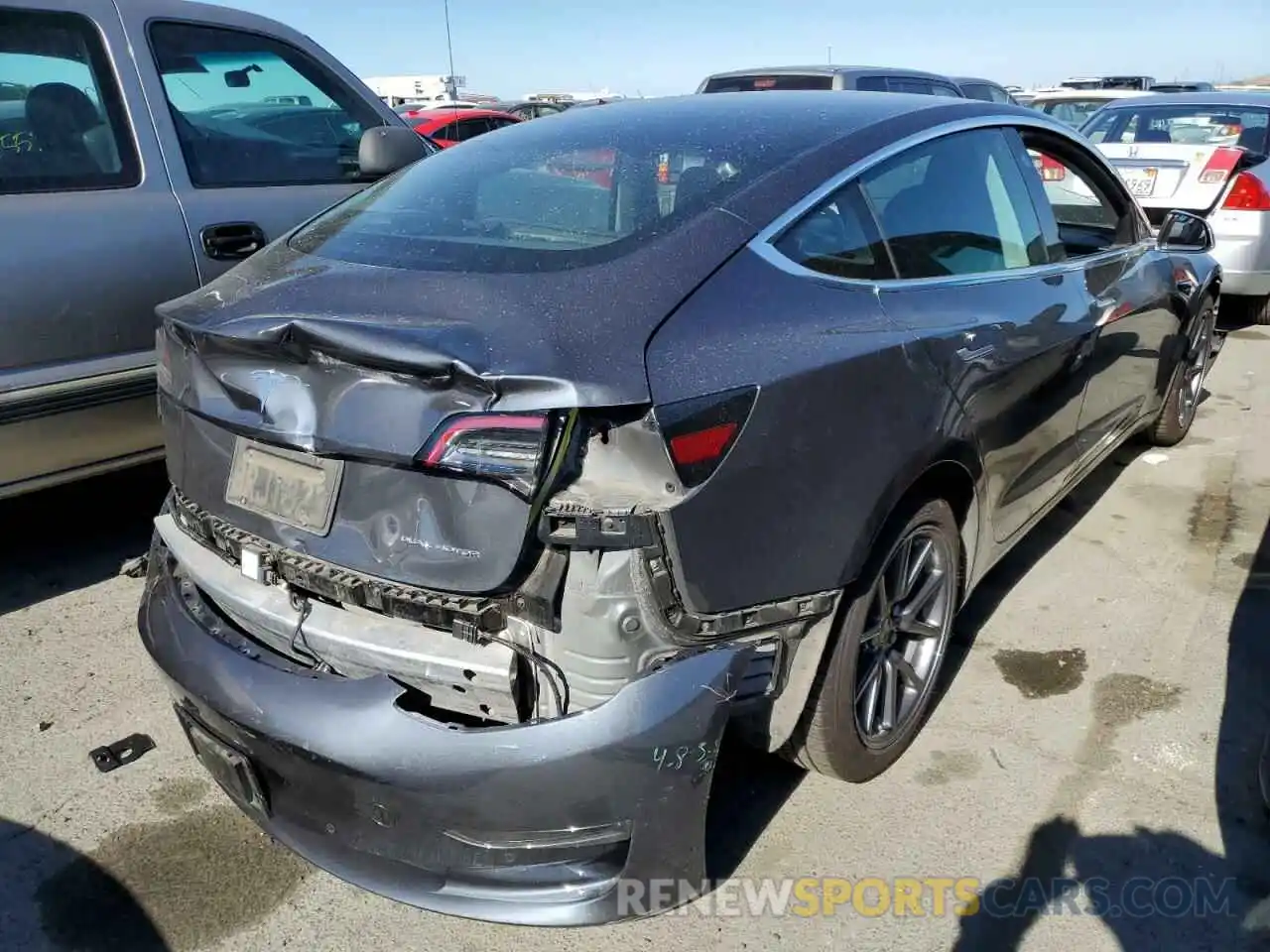 4 Photograph of a damaged car 5YJ3E1EB9LF735029 TESLA MODEL 3 2020