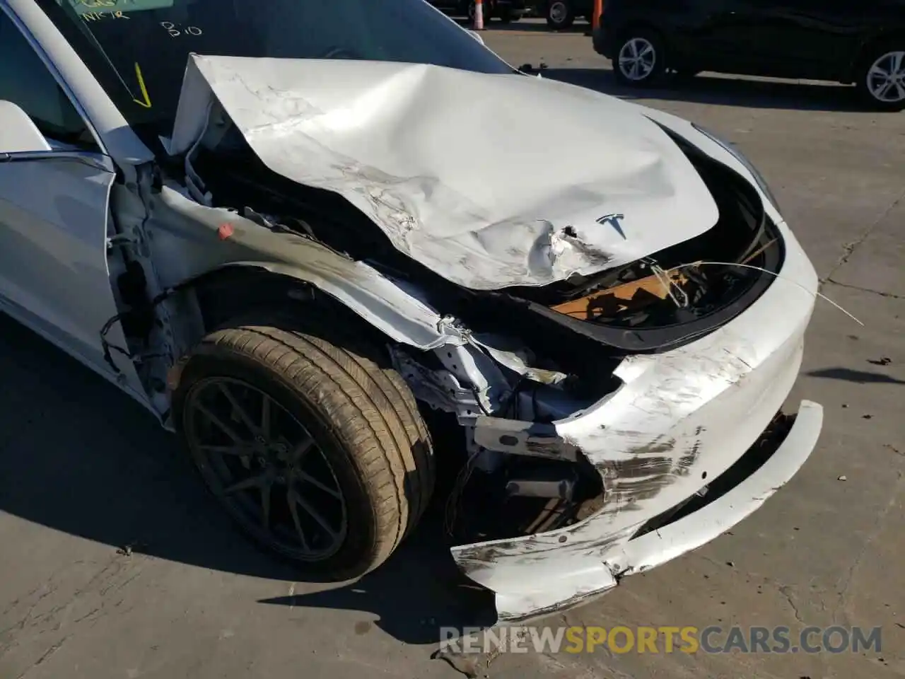 9 Photograph of a damaged car 5YJ3E1EB9LF735273 TESLA MODEL 3 2020