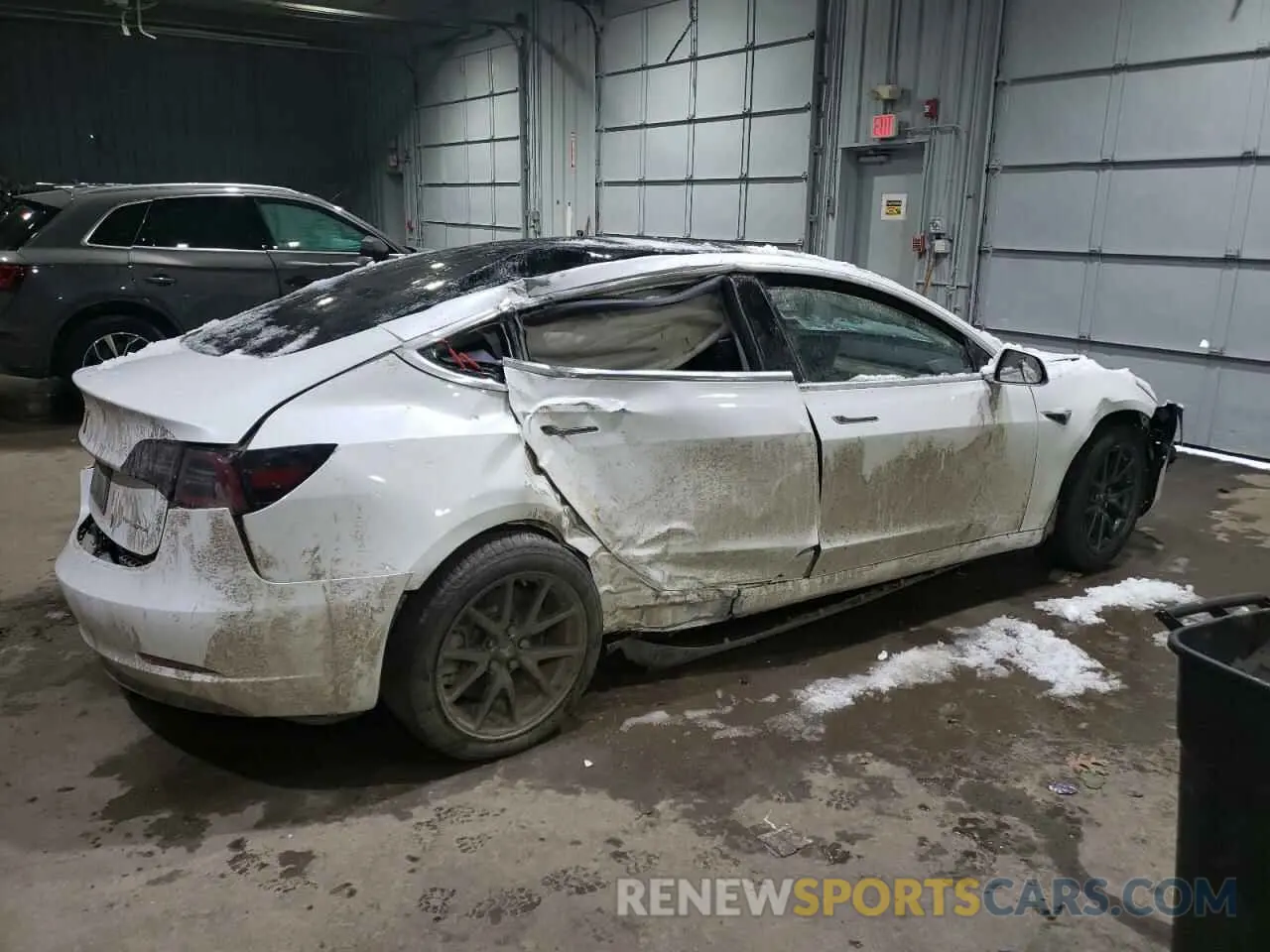 3 Photograph of a damaged car 5YJ3E1EB9LF741624 TESLA MODEL 3 2020