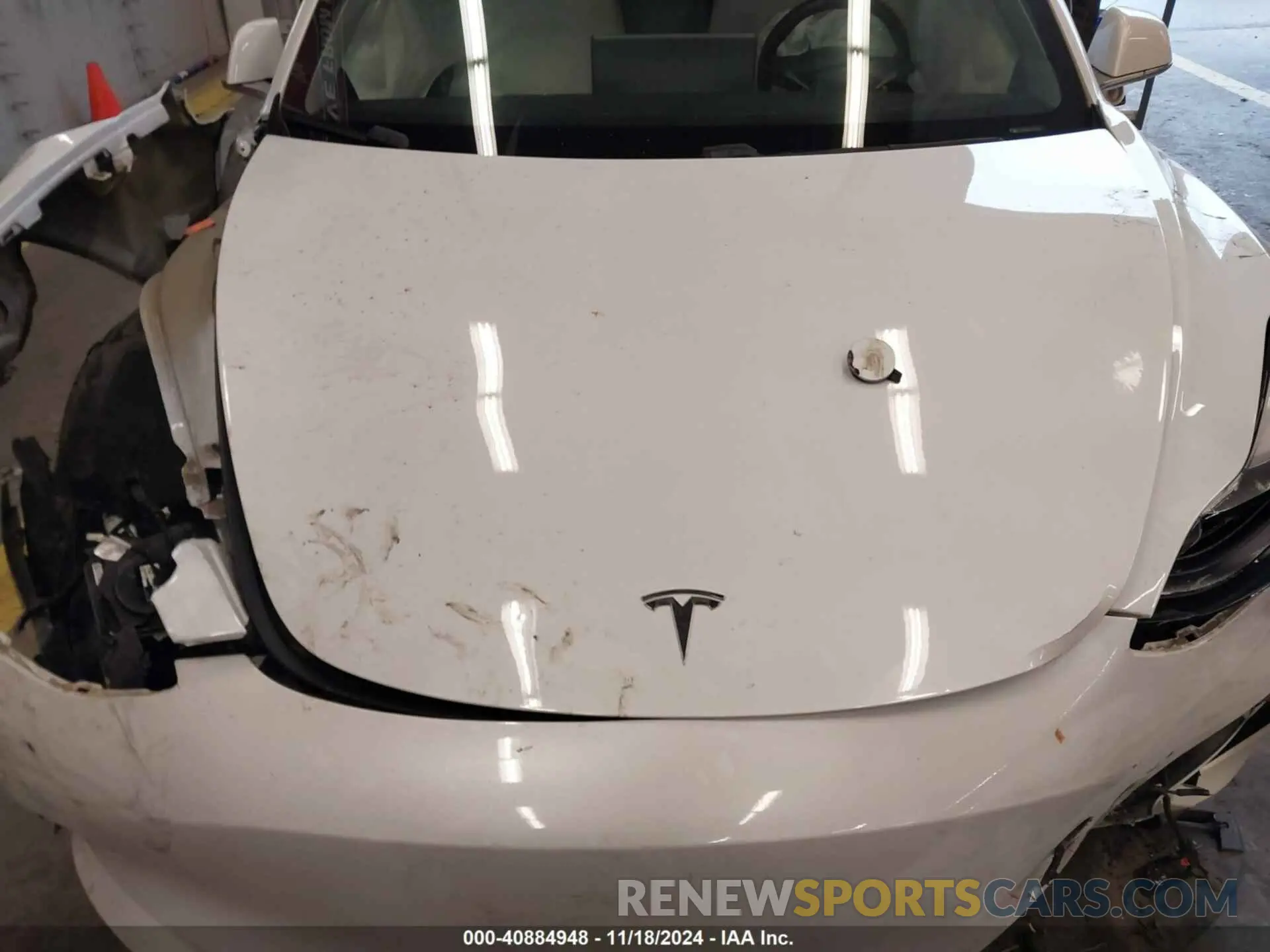10 Photograph of a damaged car 5YJ3E1EB9LF742756 TESLA MODEL 3 2020