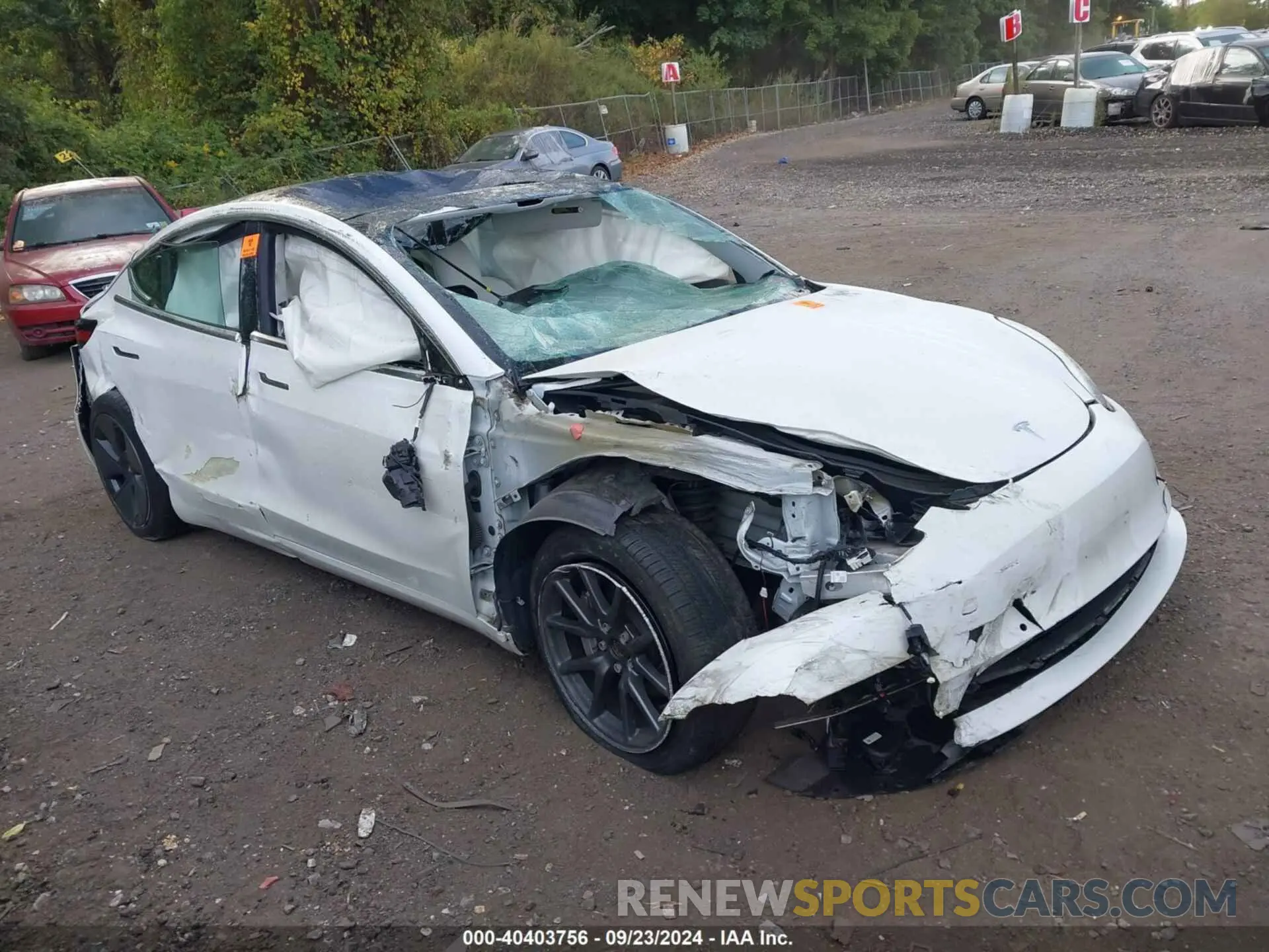 1 Photograph of a damaged car 5YJ3E1EB9LF744717 TESLA MODEL 3 2020